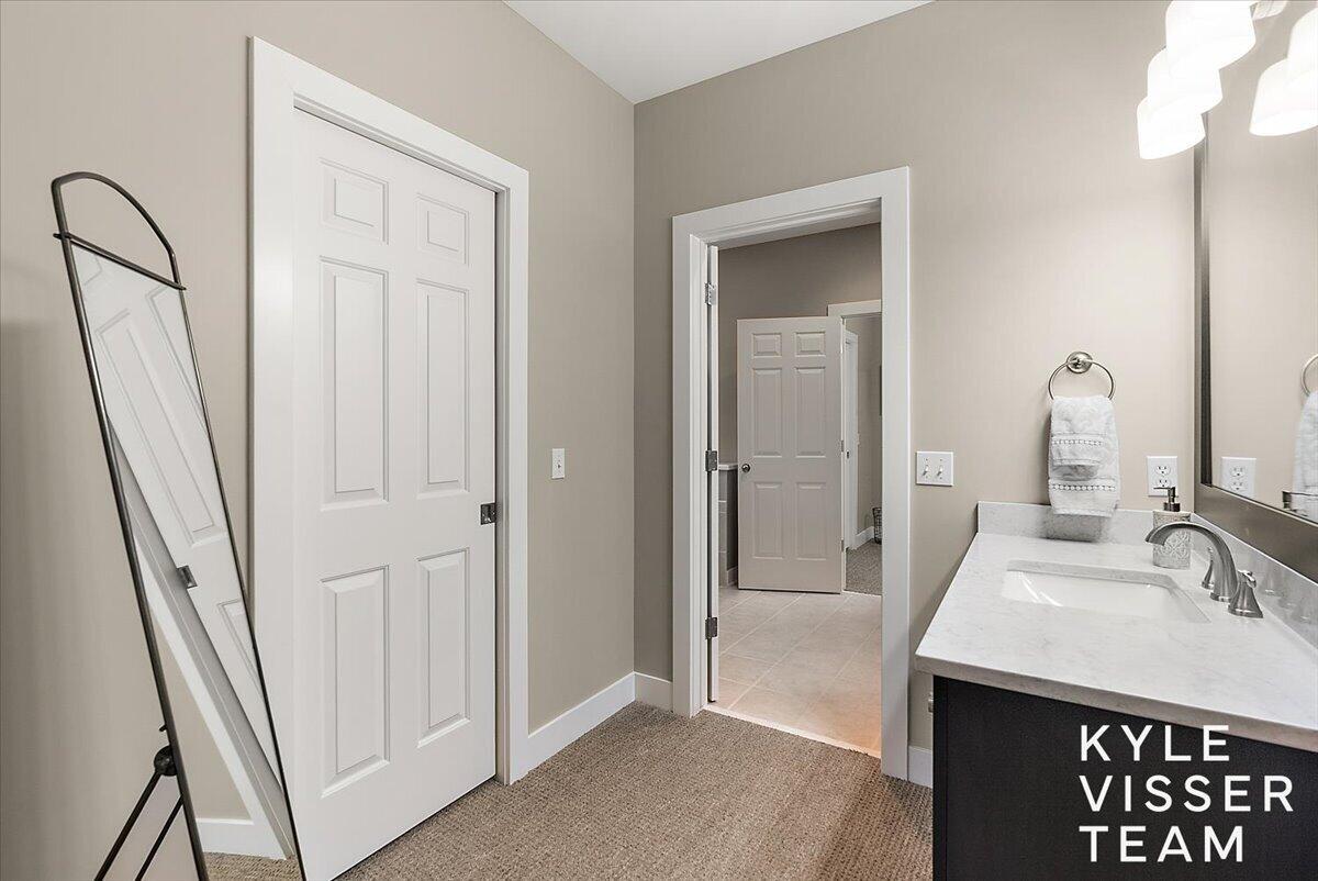 5650 E Watermark Court SE Grand Rapids MI 49546