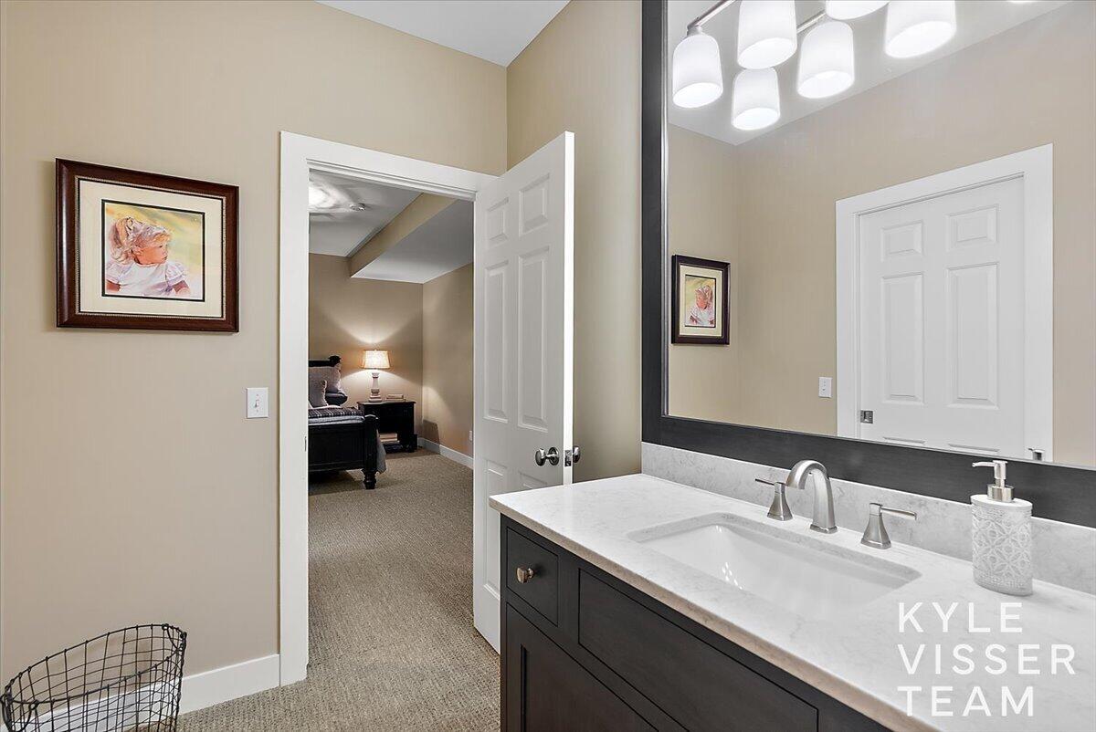 5650 E Watermark Court SE Grand Rapids MI 49546