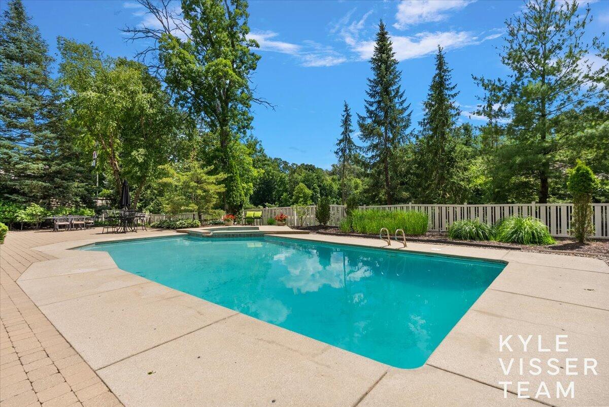 5650 E Watermark Court SE Grand Rapids MI 49546