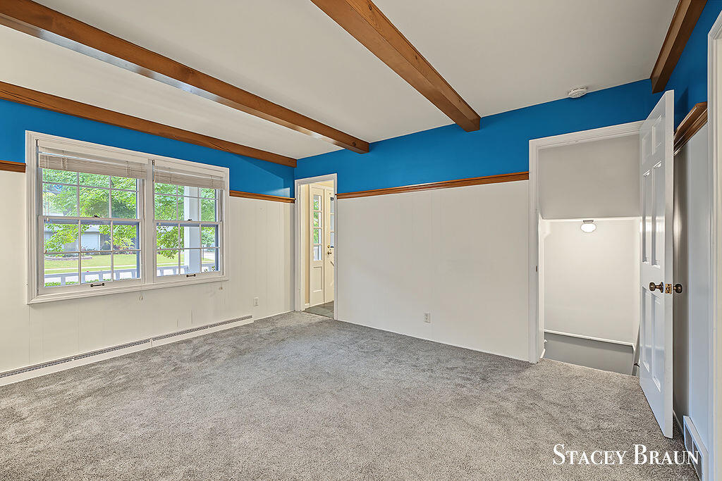 2165 SE Shawnee Drive SE Grand Rapids MI 49506