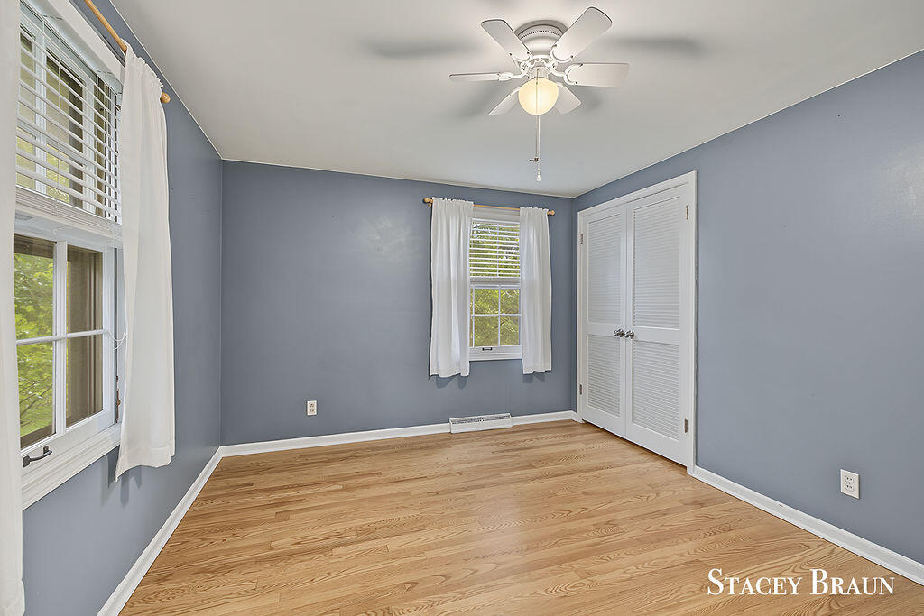 2165 SE Shawnee Drive SE Grand Rapids MI 49506