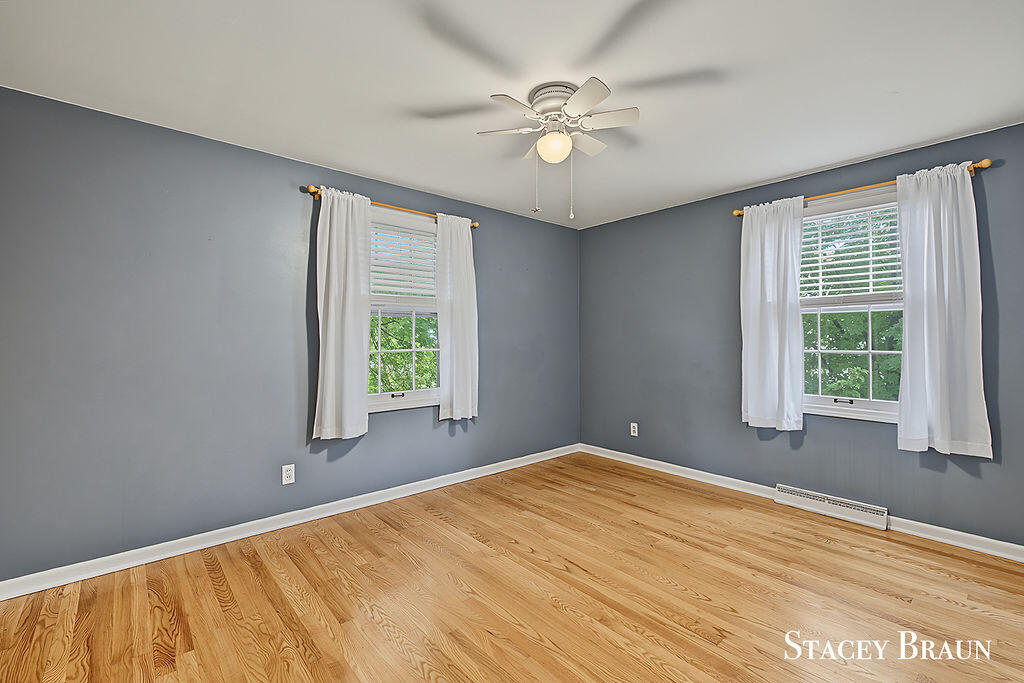 2165 SE Shawnee Drive SE Grand Rapids MI 49506