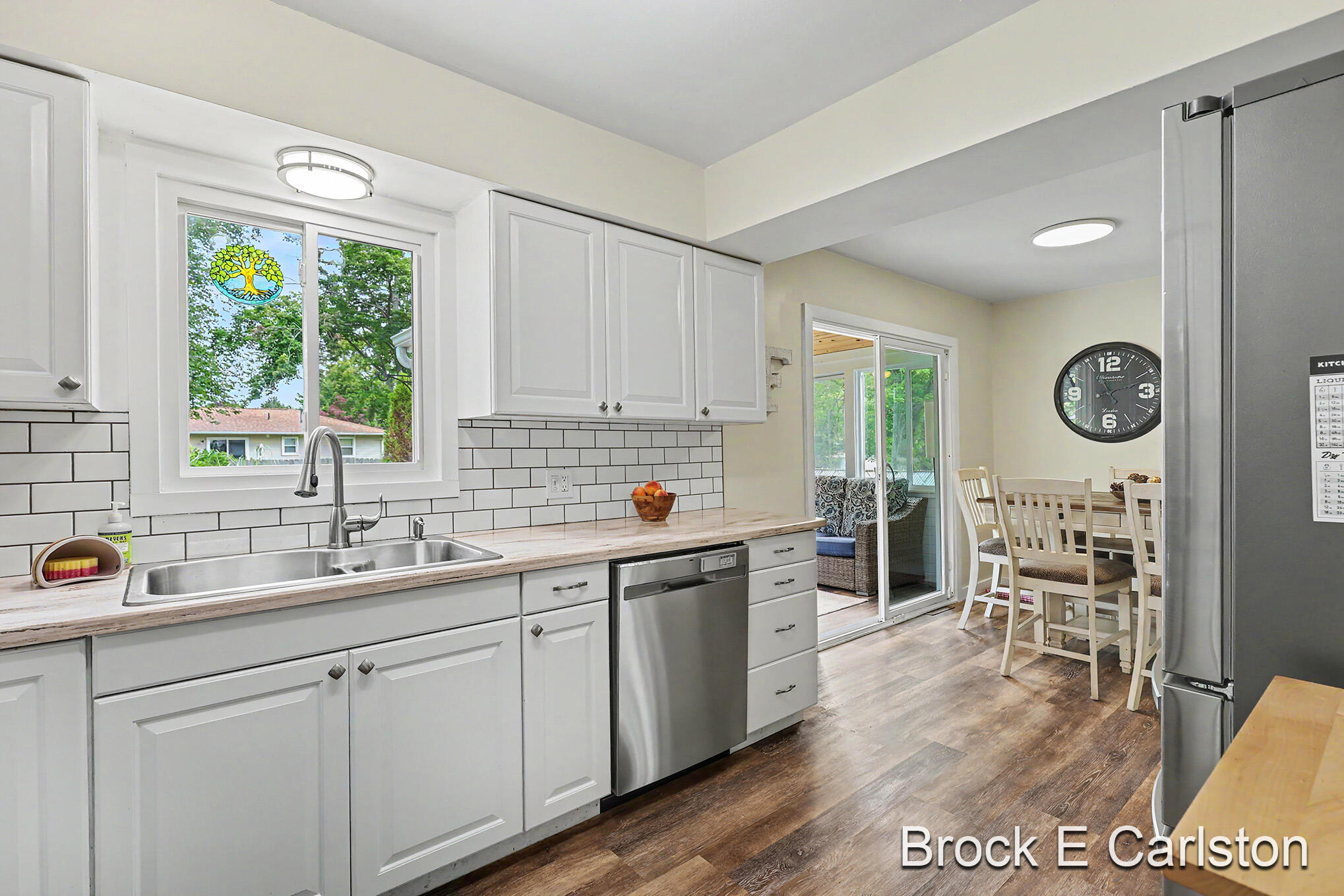 1576 Hendrick Road Norton Shores MI 49441