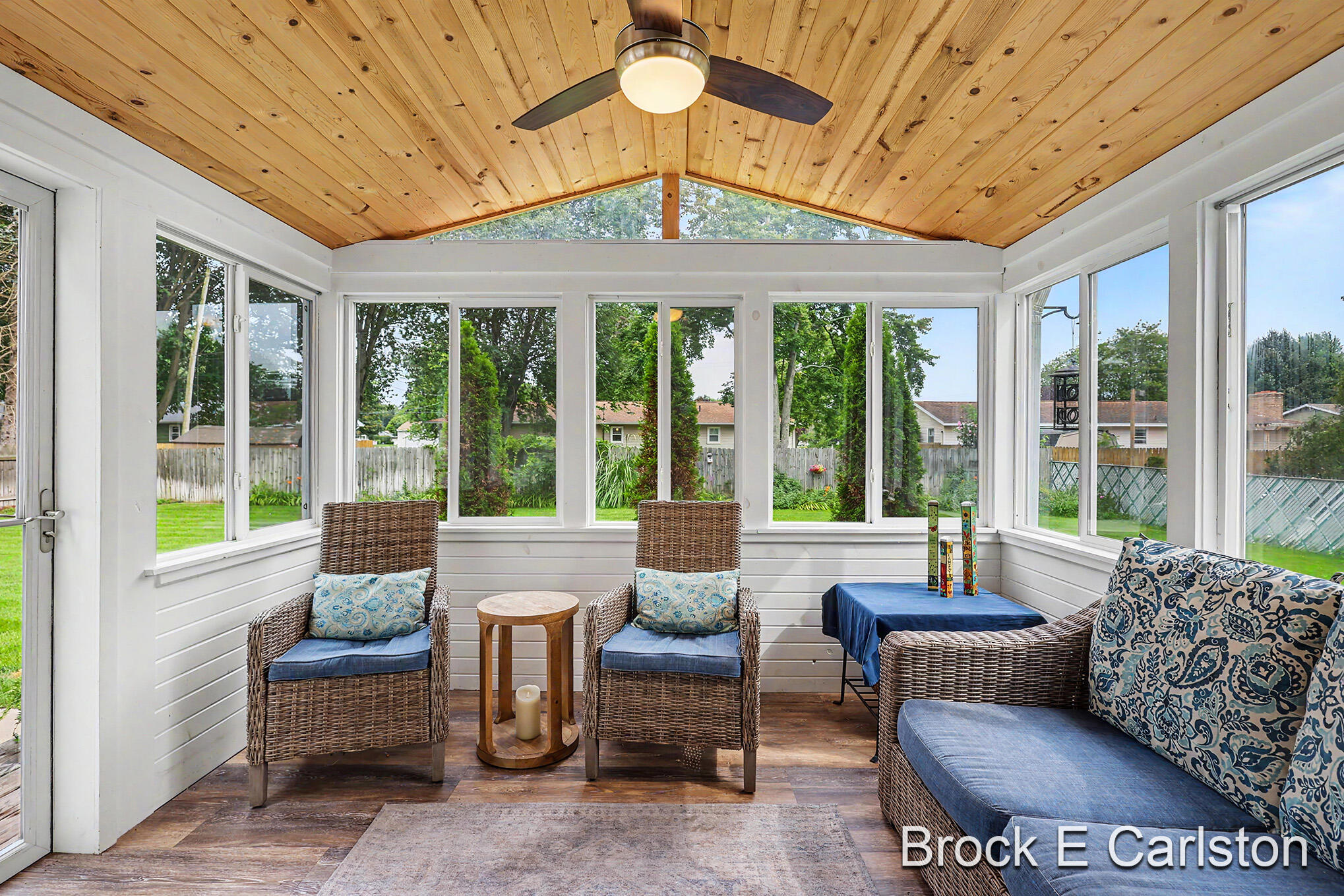 1576 Hendrick Road Norton Shores MI 49441