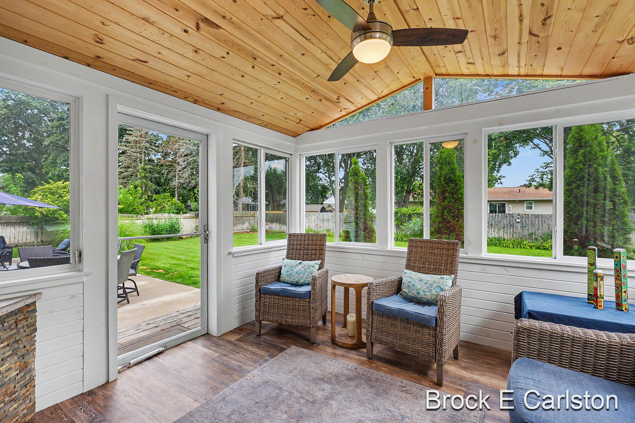1576 Hendrick Road Norton Shores MI 49441