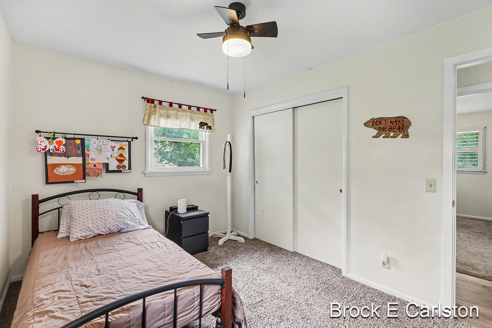 1576 Hendrick Road Norton Shores MI 49441