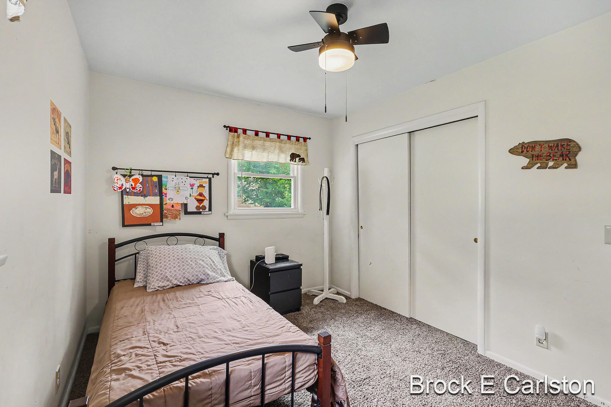 1576 Hendrick Road Norton Shores MI 49441