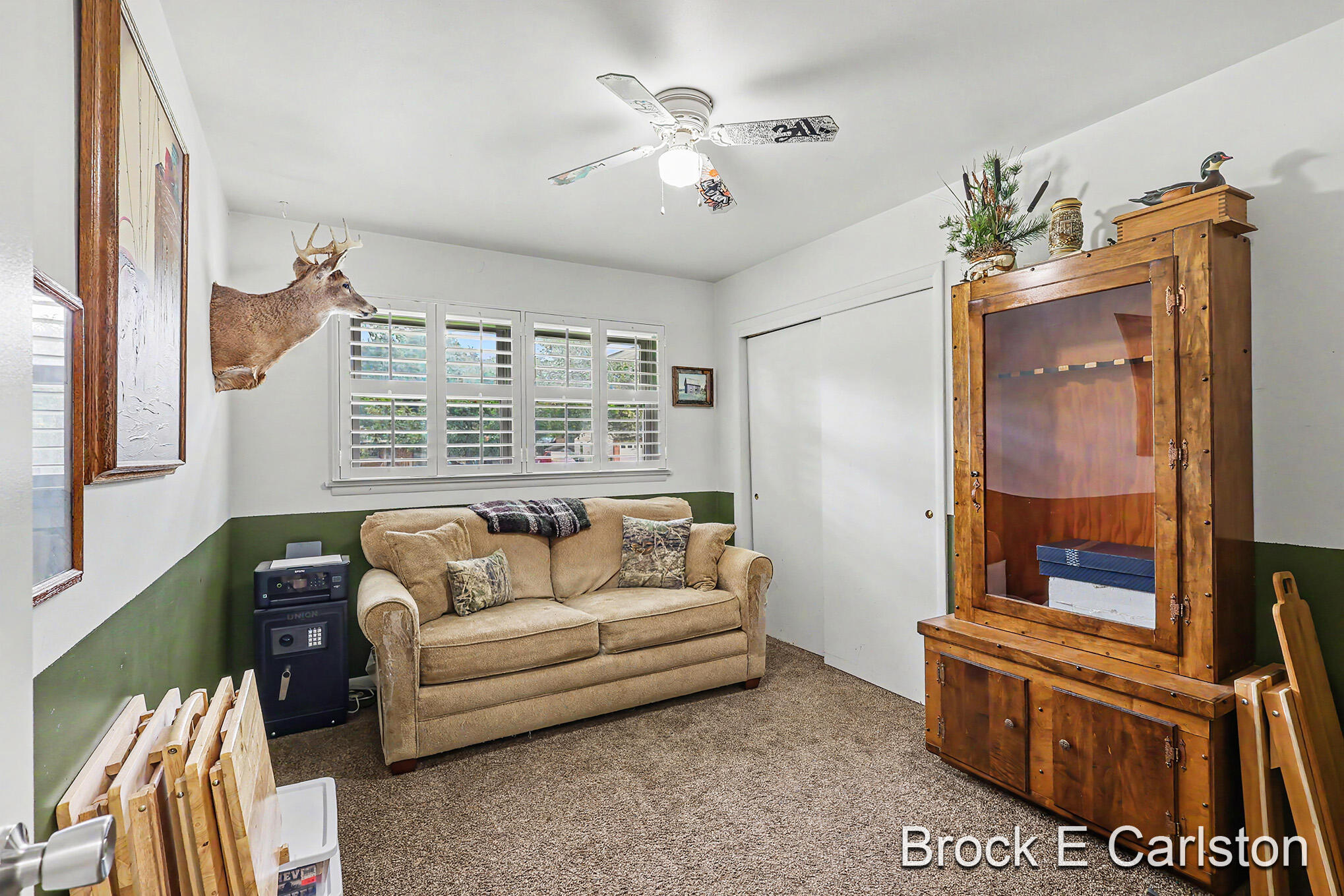 1576 Hendrick Road Norton Shores MI 49441