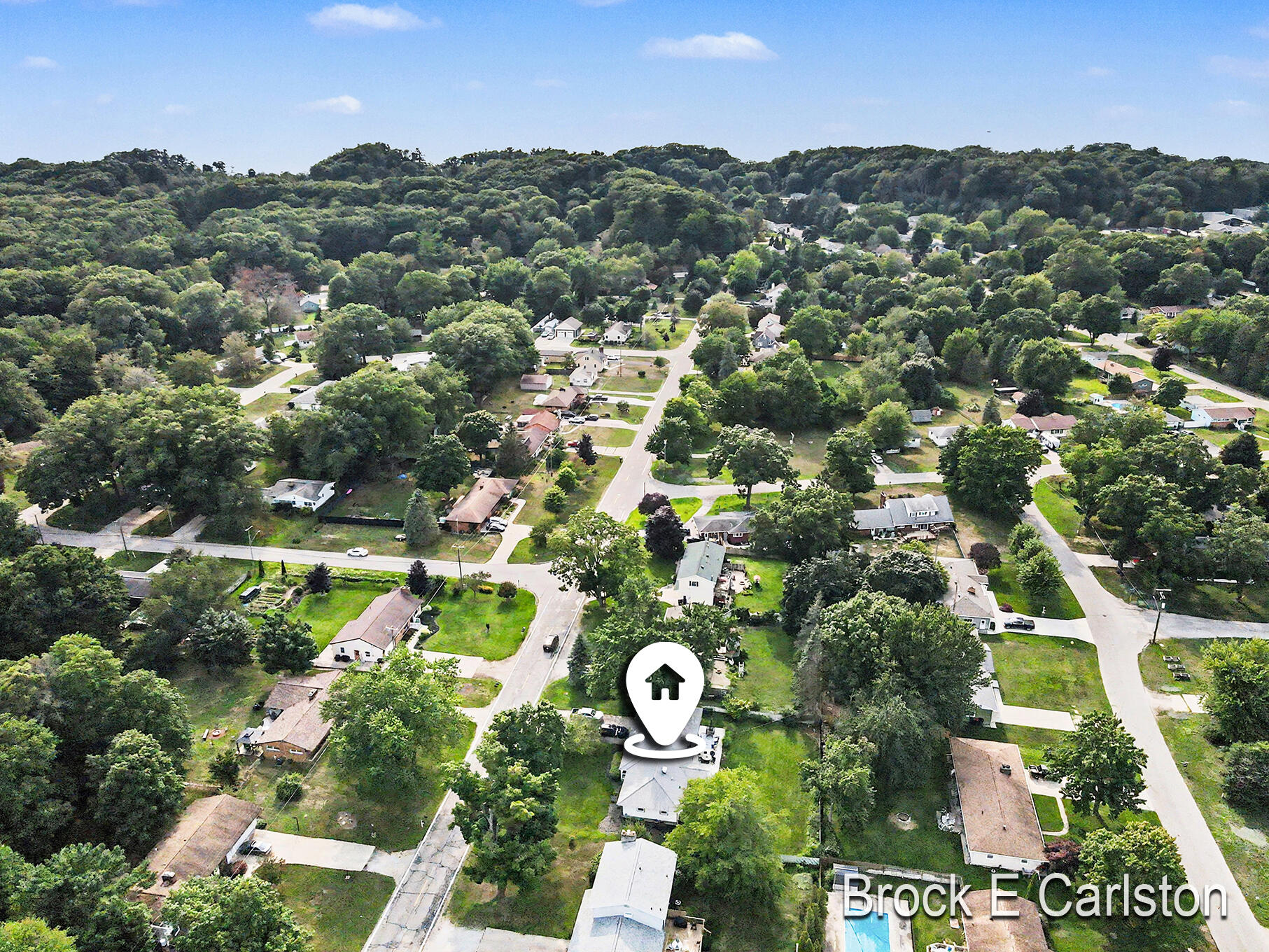 1576 Hendrick Road Norton Shores MI 49441