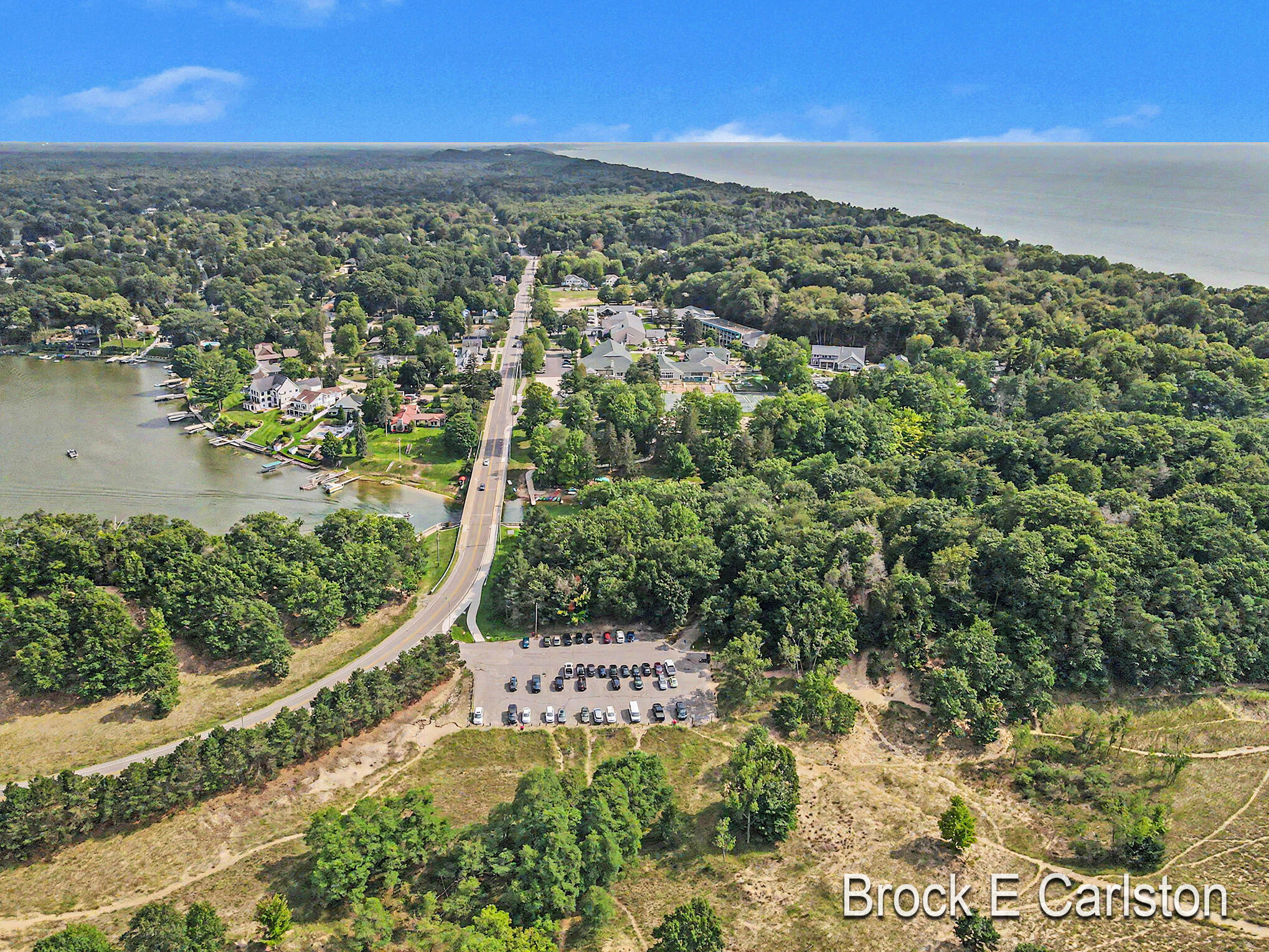 1576 Hendrick Road Norton Shores MI 49441