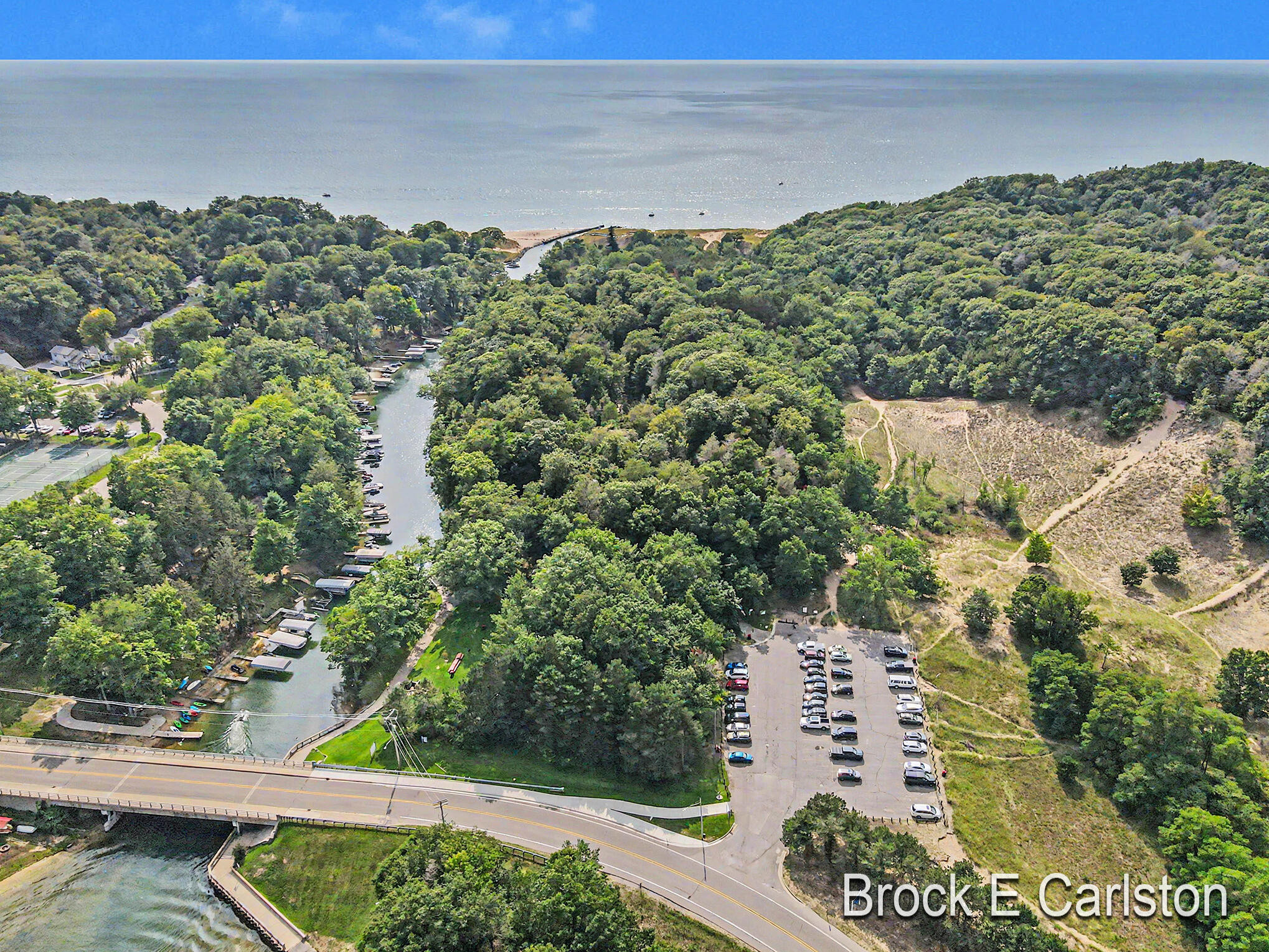1576 Hendrick Road Norton Shores MI 49441
