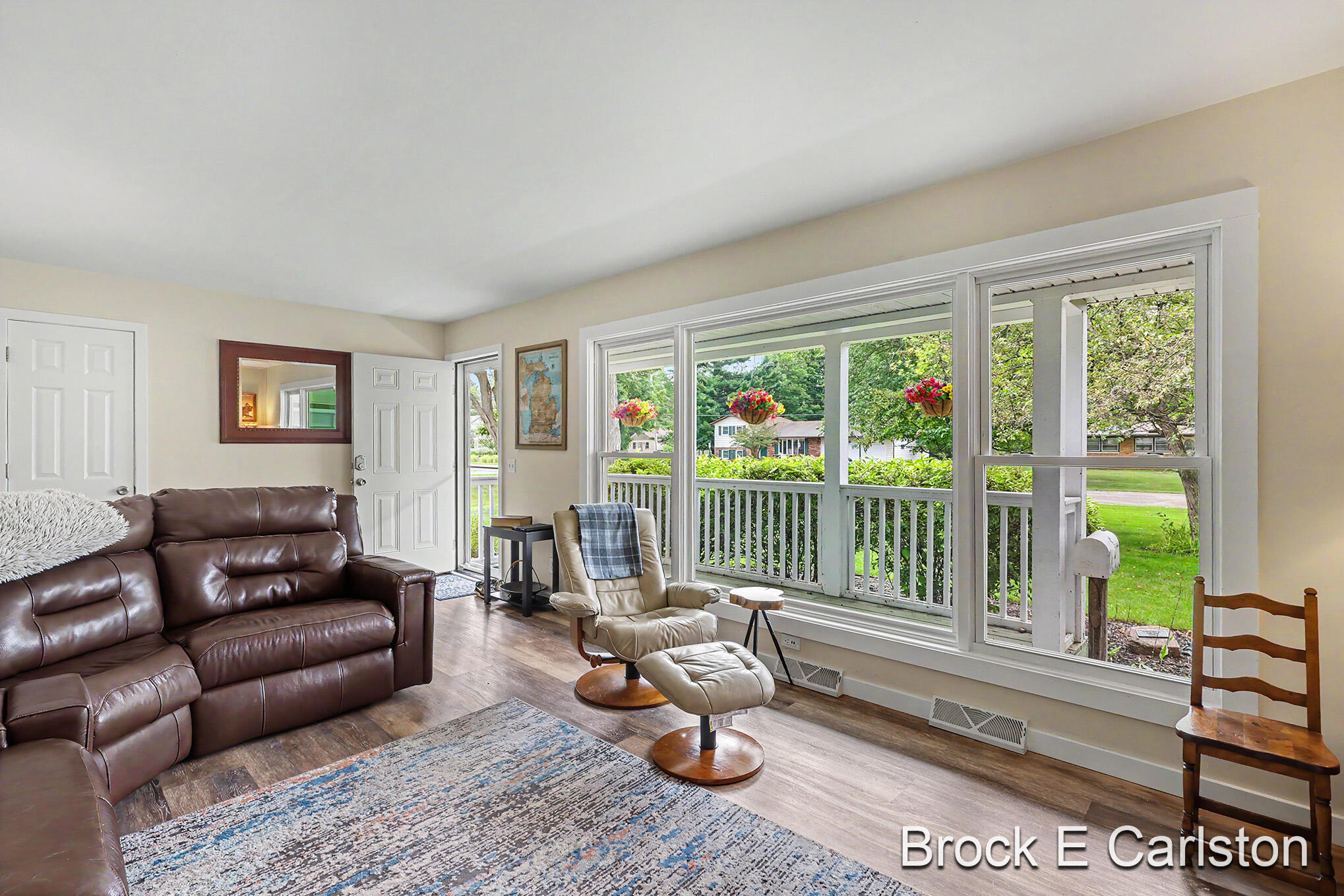 1576 Hendrick Road Norton Shores MI 49441