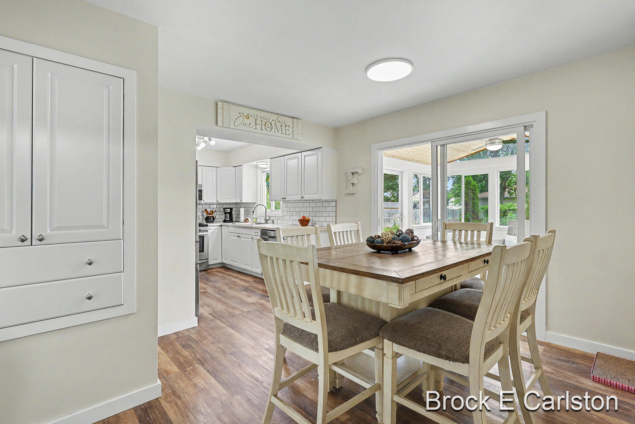 1576 Hendrick Road Norton Shores MI 49441