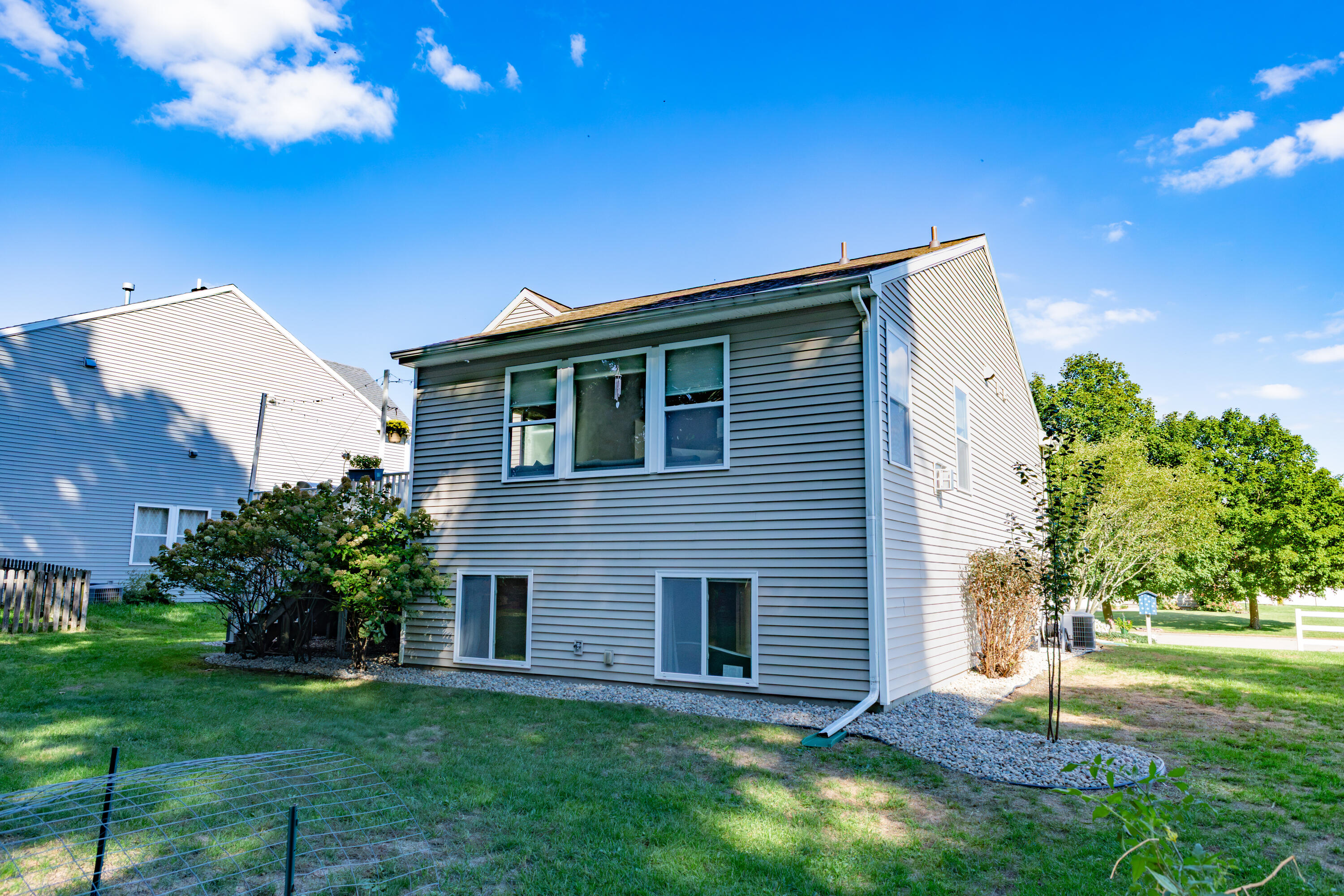 6860 Cypress Bay Drive Kalamazoo MI 49009