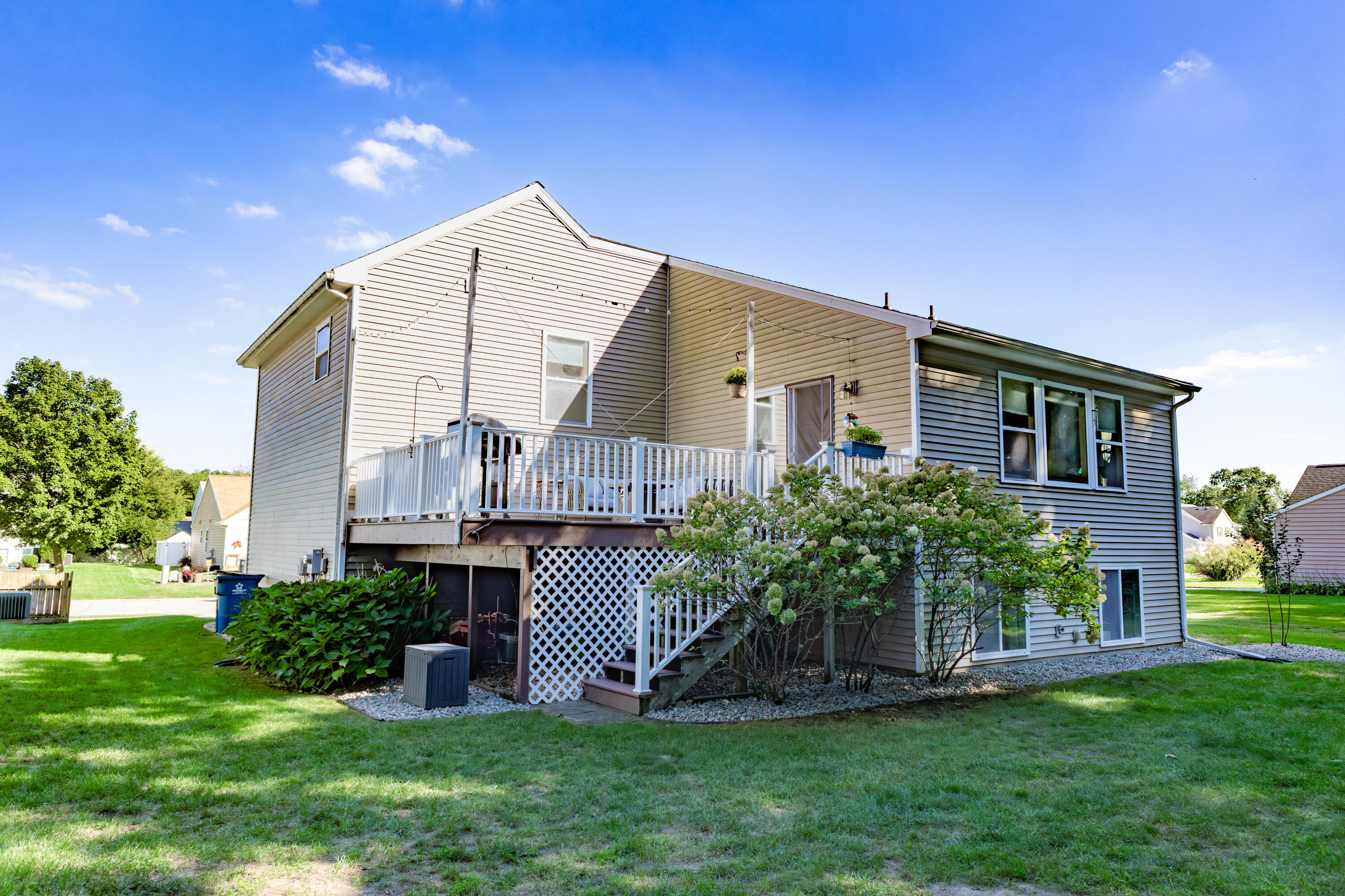 6860 Cypress Bay Drive Kalamazoo MI 49009