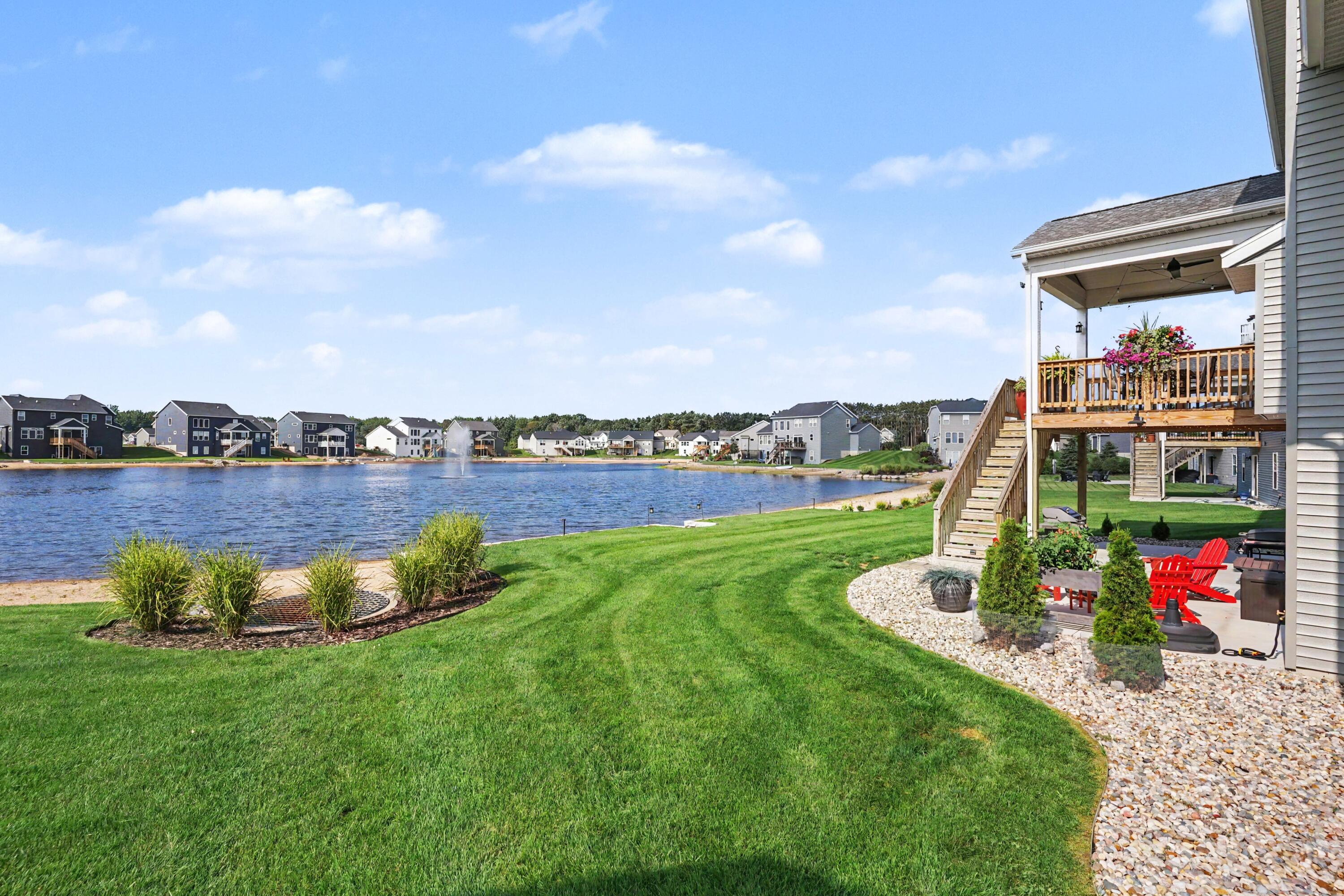 12623 Manchester Drive Grand Haven MI 49417