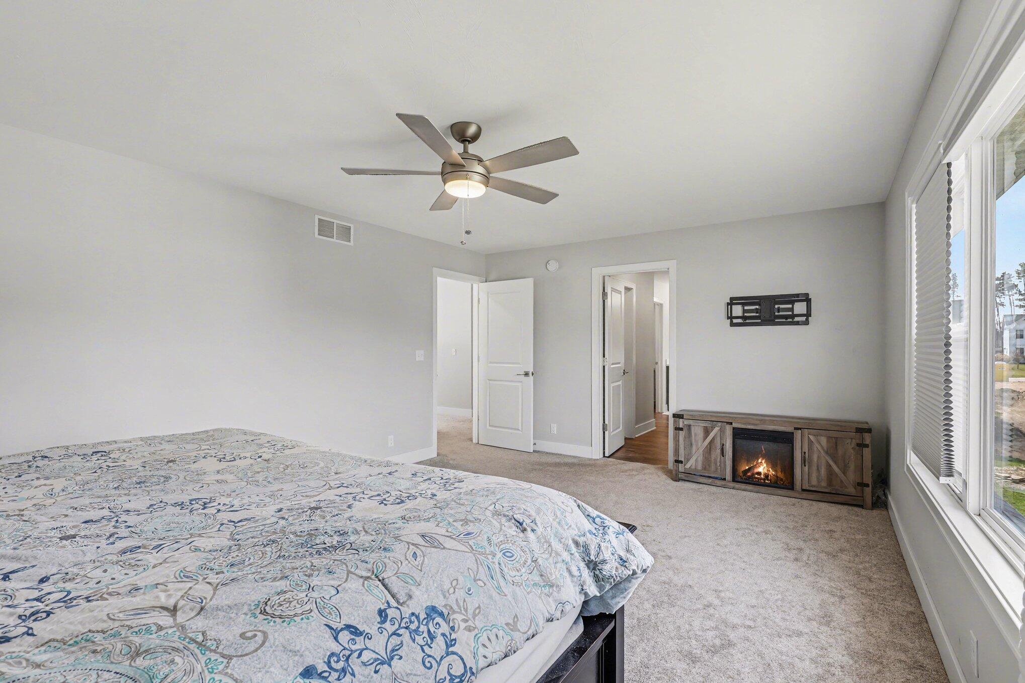 2803 Pinehill Drive Holland MI 49424