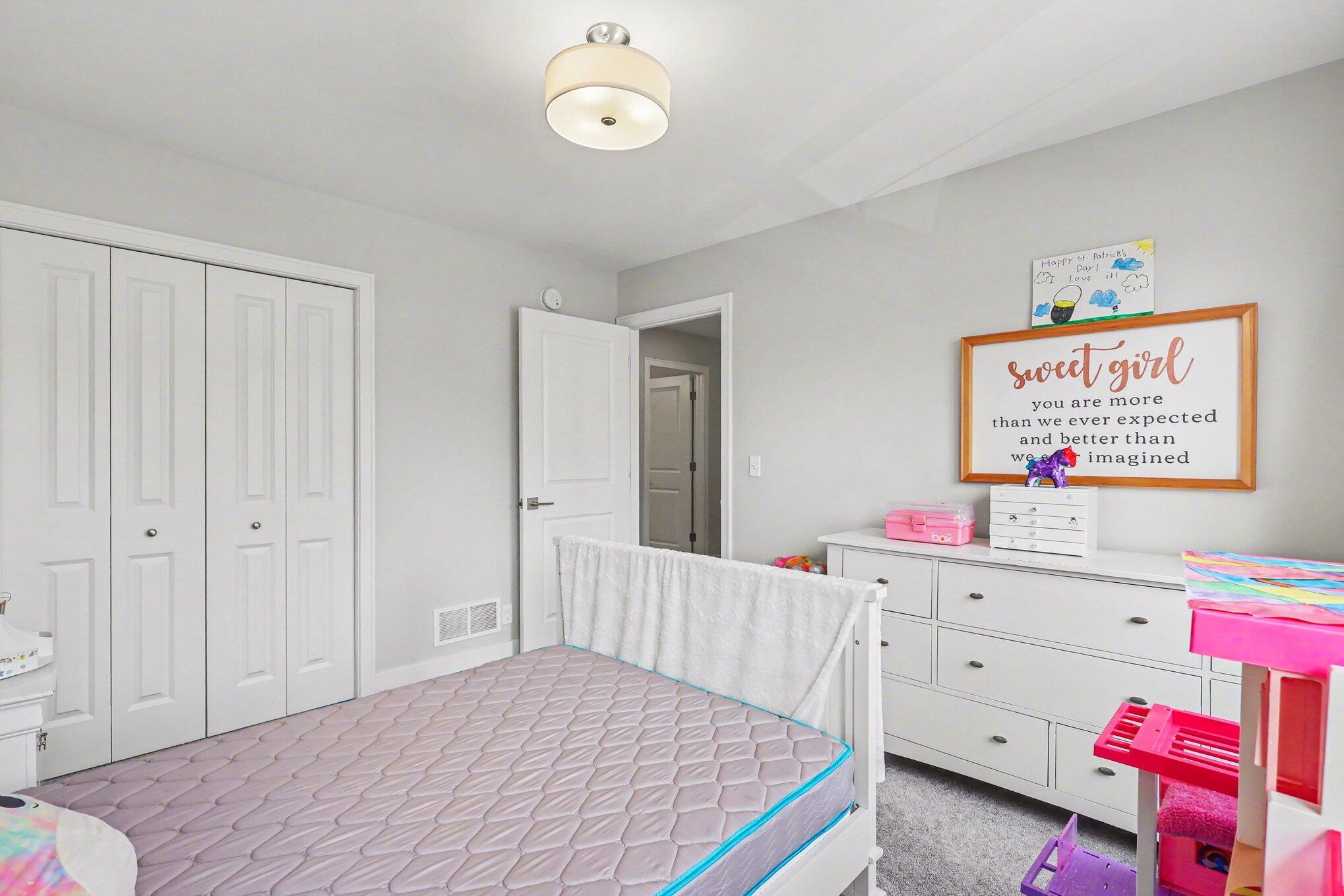 2803 Pinehill Drive Holland MI 49424