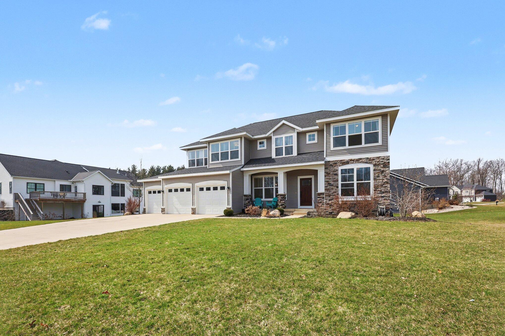 2803 Pinehill Drive Holland MI 49424