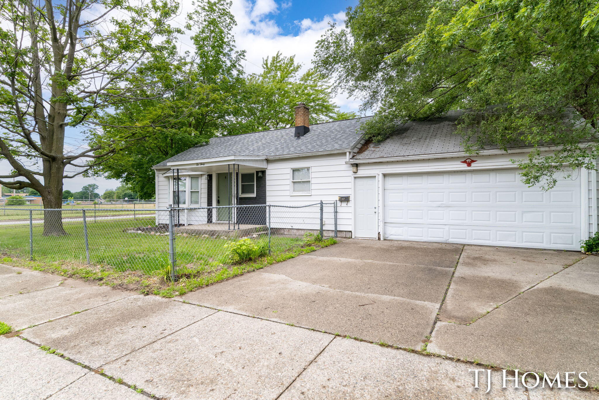 1030 Calvin Avenue Muskegon MI 49442