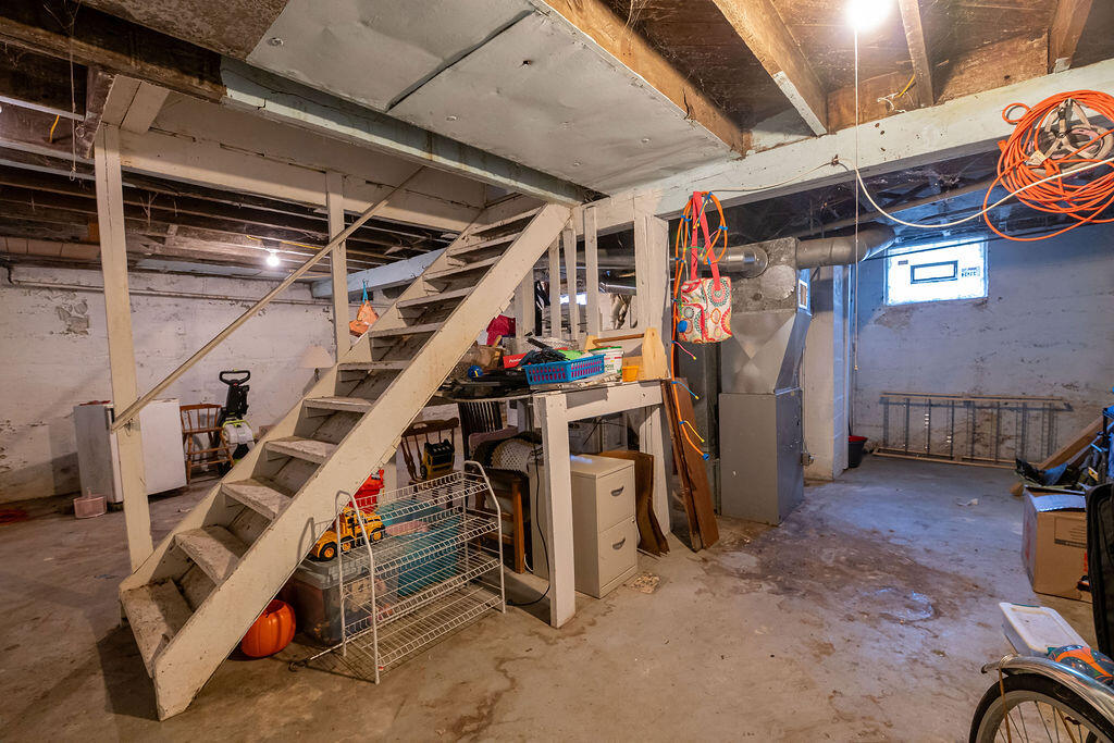 911 Dorchester Avenue SW Grand Rapids MI 49503