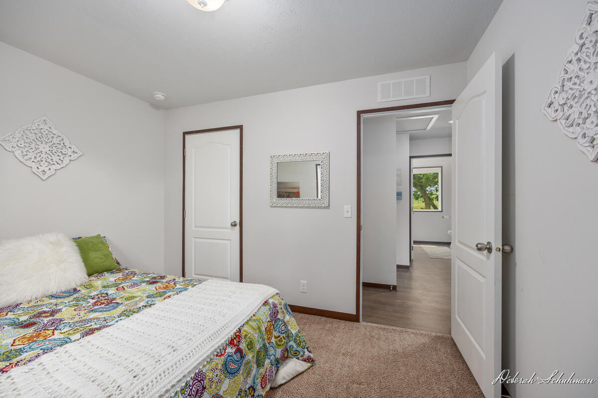 9686 10 Mile Road NE Rockford MI 49341