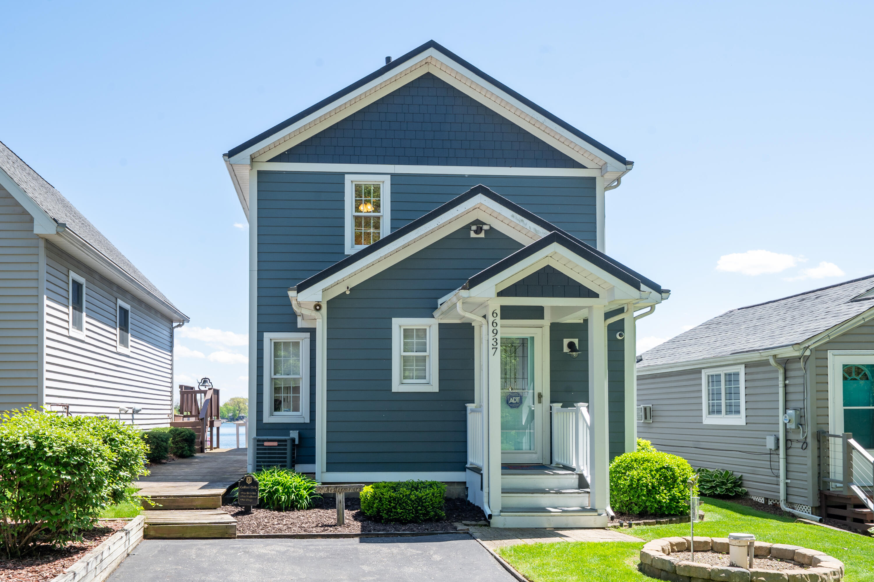 66937 Lakeshore Drive Dowagiac MI 49047