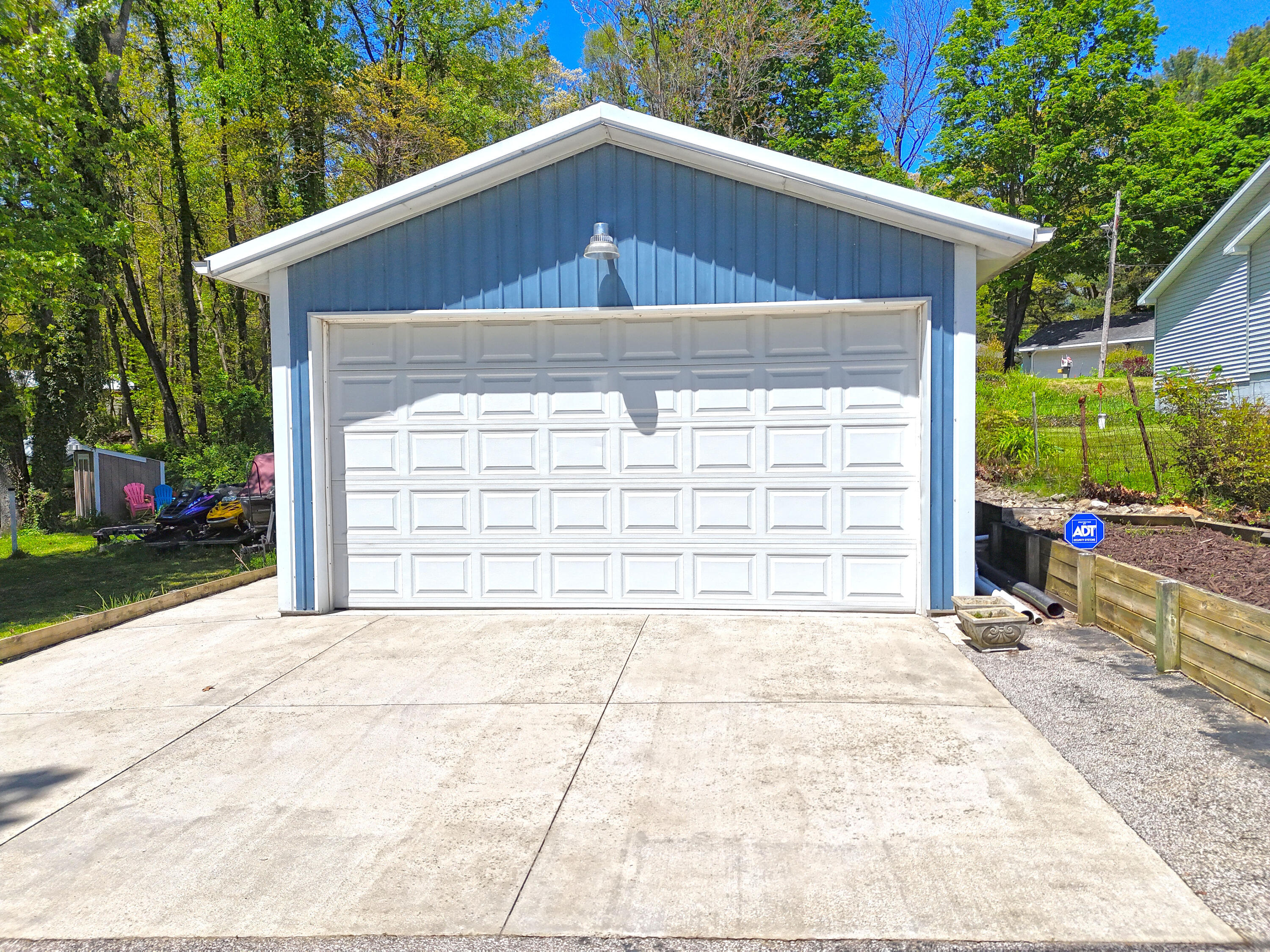 66937 Lakeshore Drive Dowagiac MI 49047