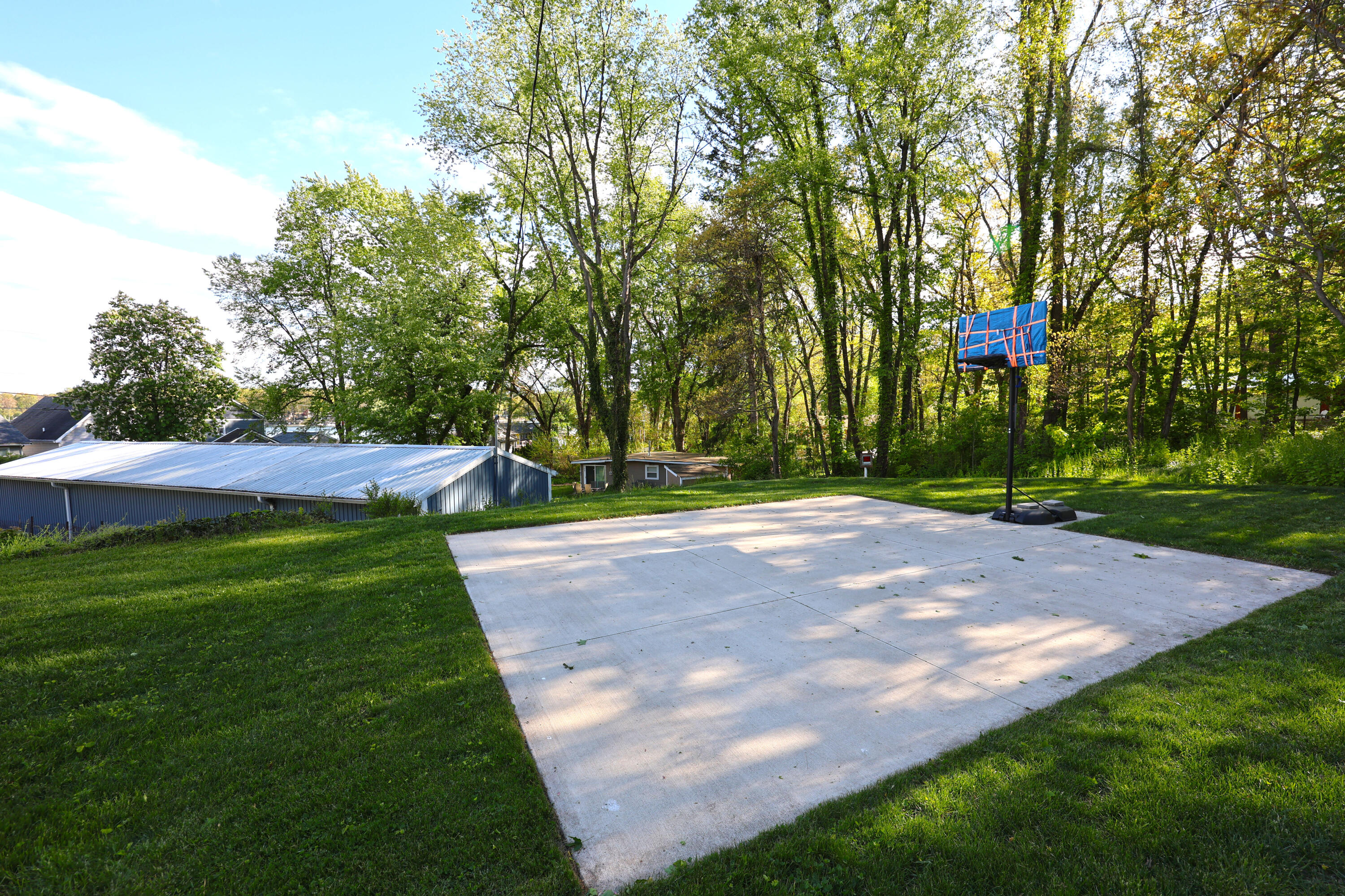 66937 Lakeshore Drive Dowagiac MI 49047