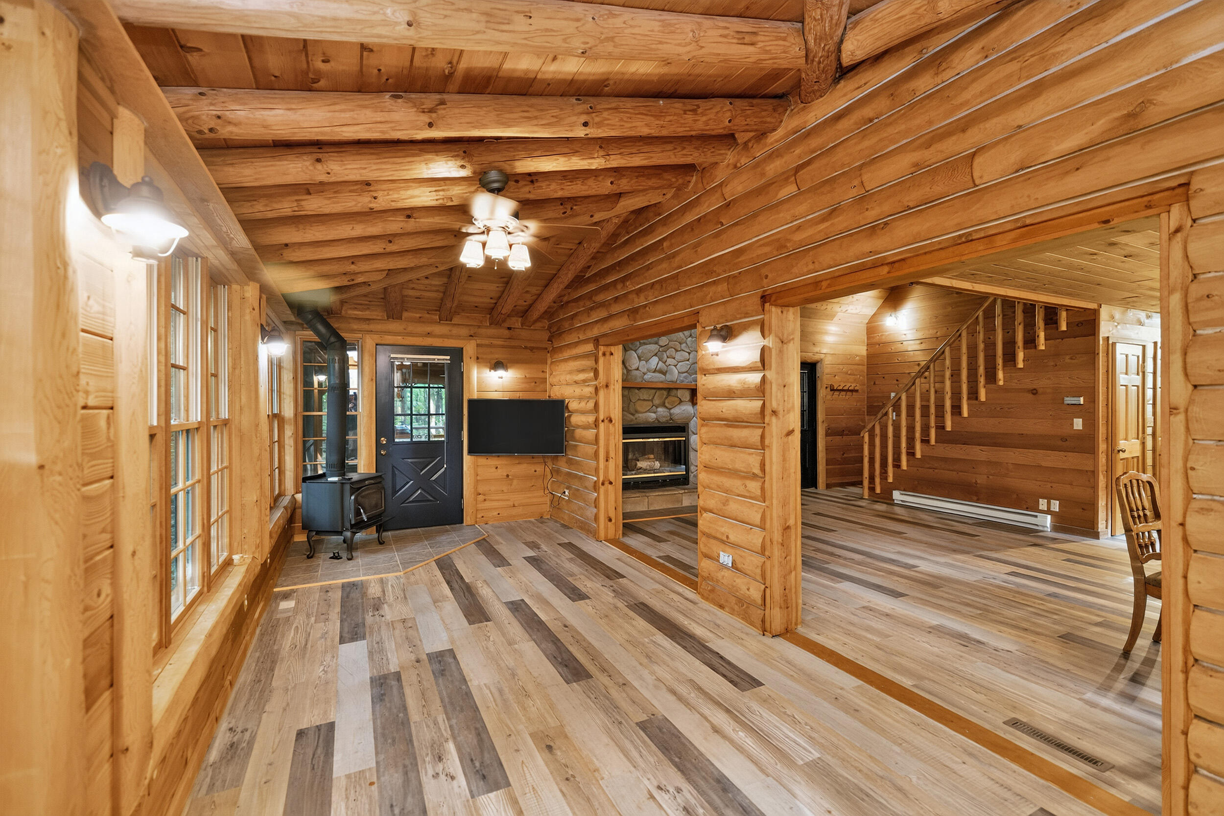 332 Charlestown Colony Buchanan MI 49107