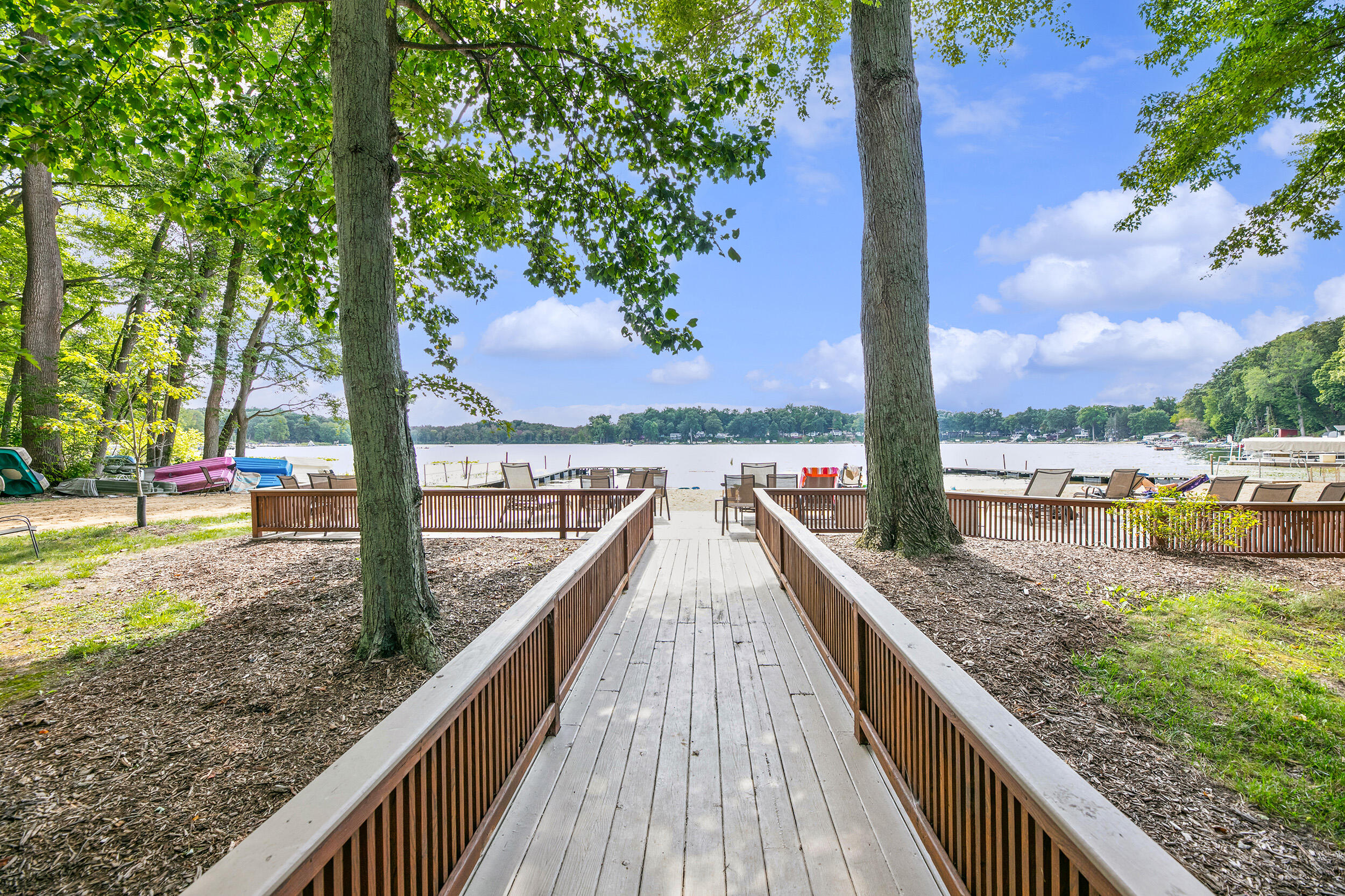 332 Charlestown Colony Buchanan MI 49107