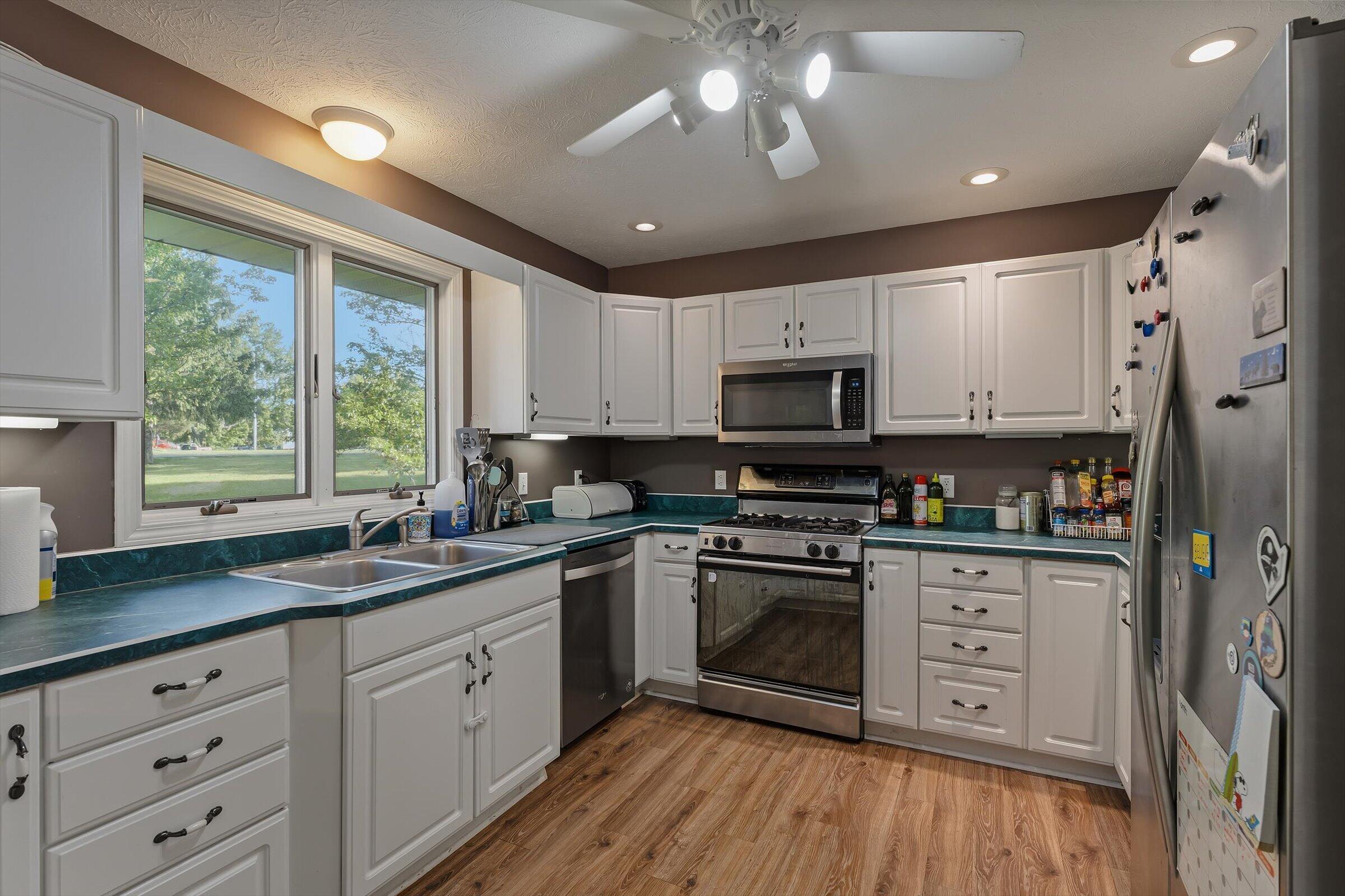 22401 Happy Drive Cassopolis MI 49031