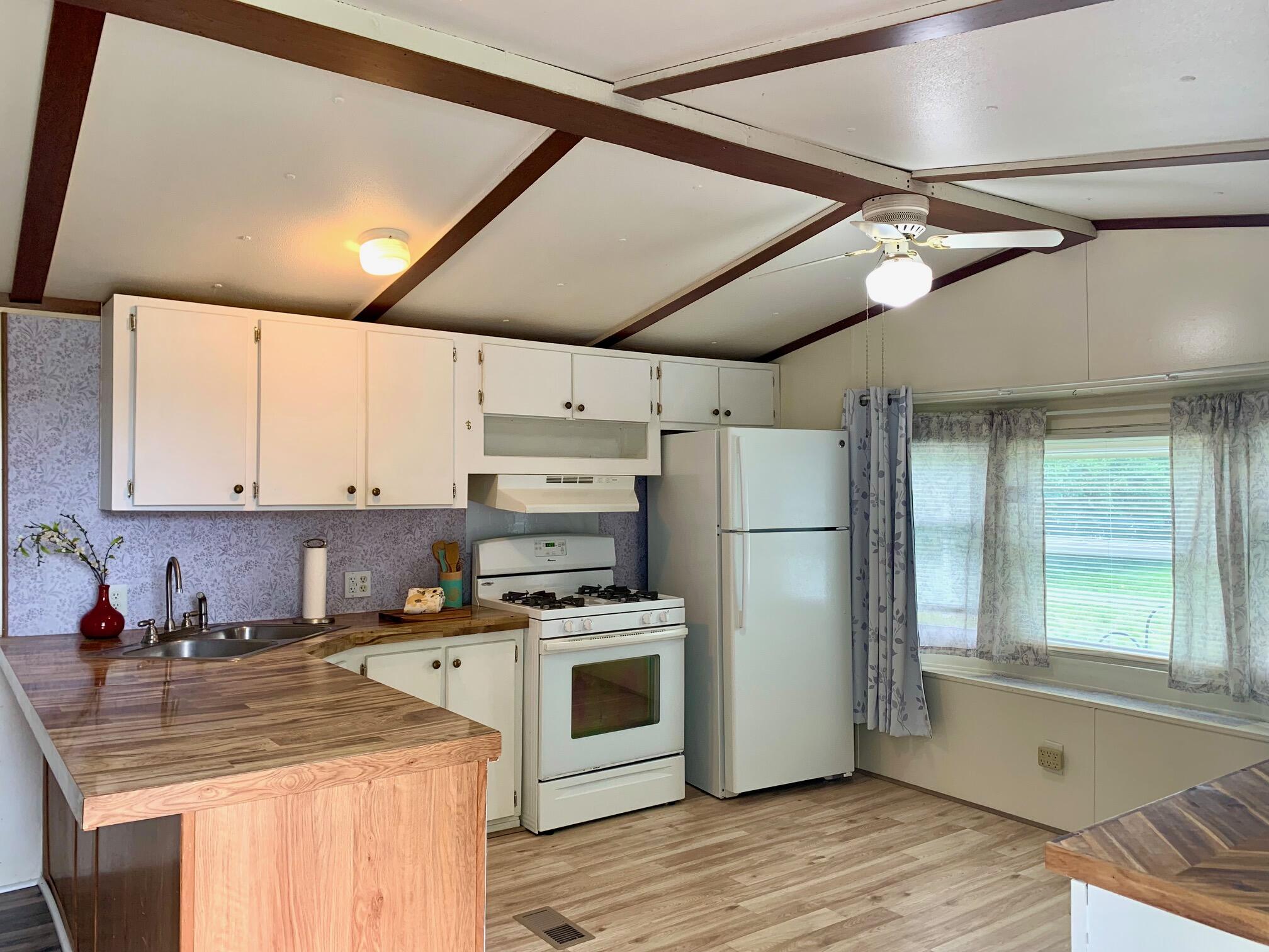 3677 S Pere Marquette Highway Ludington MI 49431