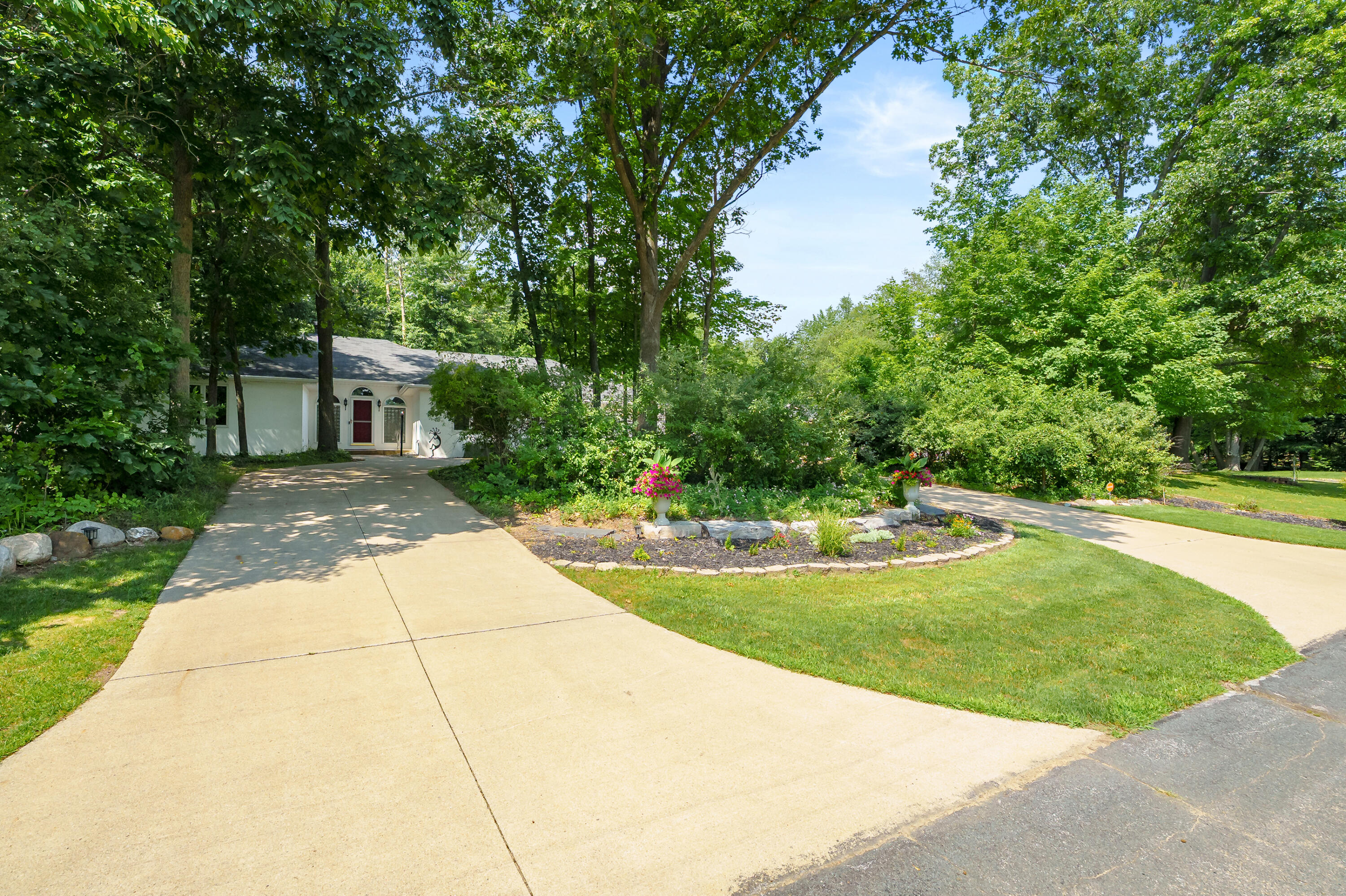 9064 Nature Way Kalamazoo MI 49009