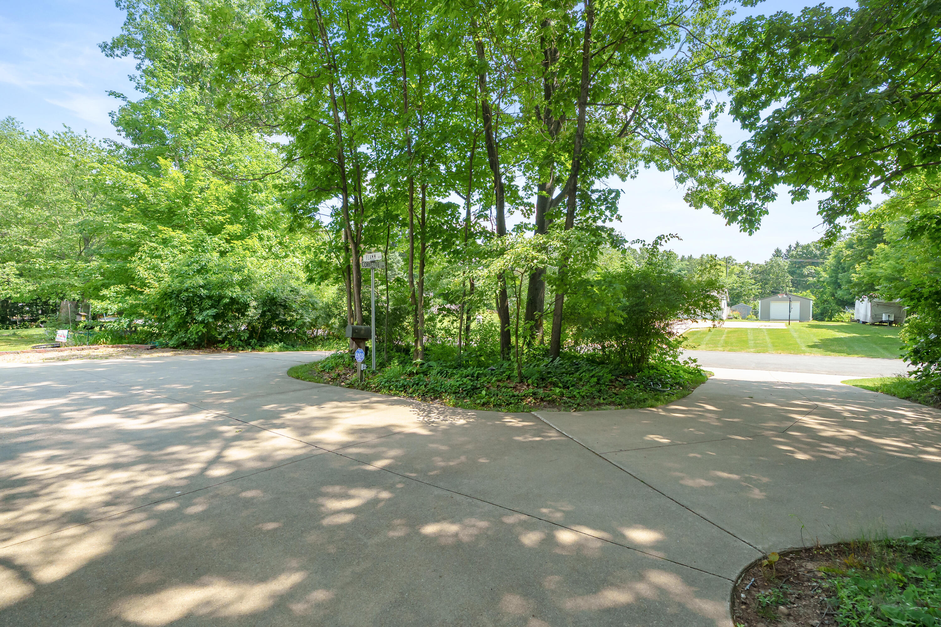 9064 Nature Way Kalamazoo MI 49009
