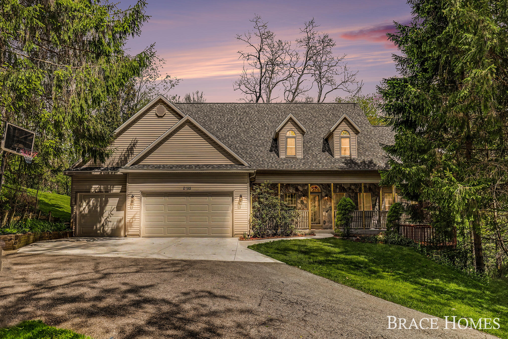 2155 Timber Valley Drive NE Grand Rapids MI 49525