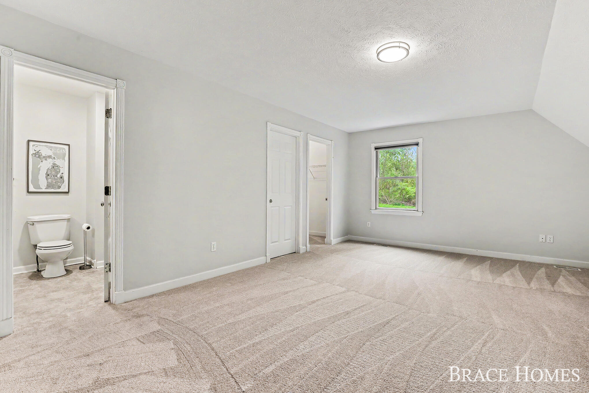 2155 Timber Valley Drive NE Grand Rapids MI 49525