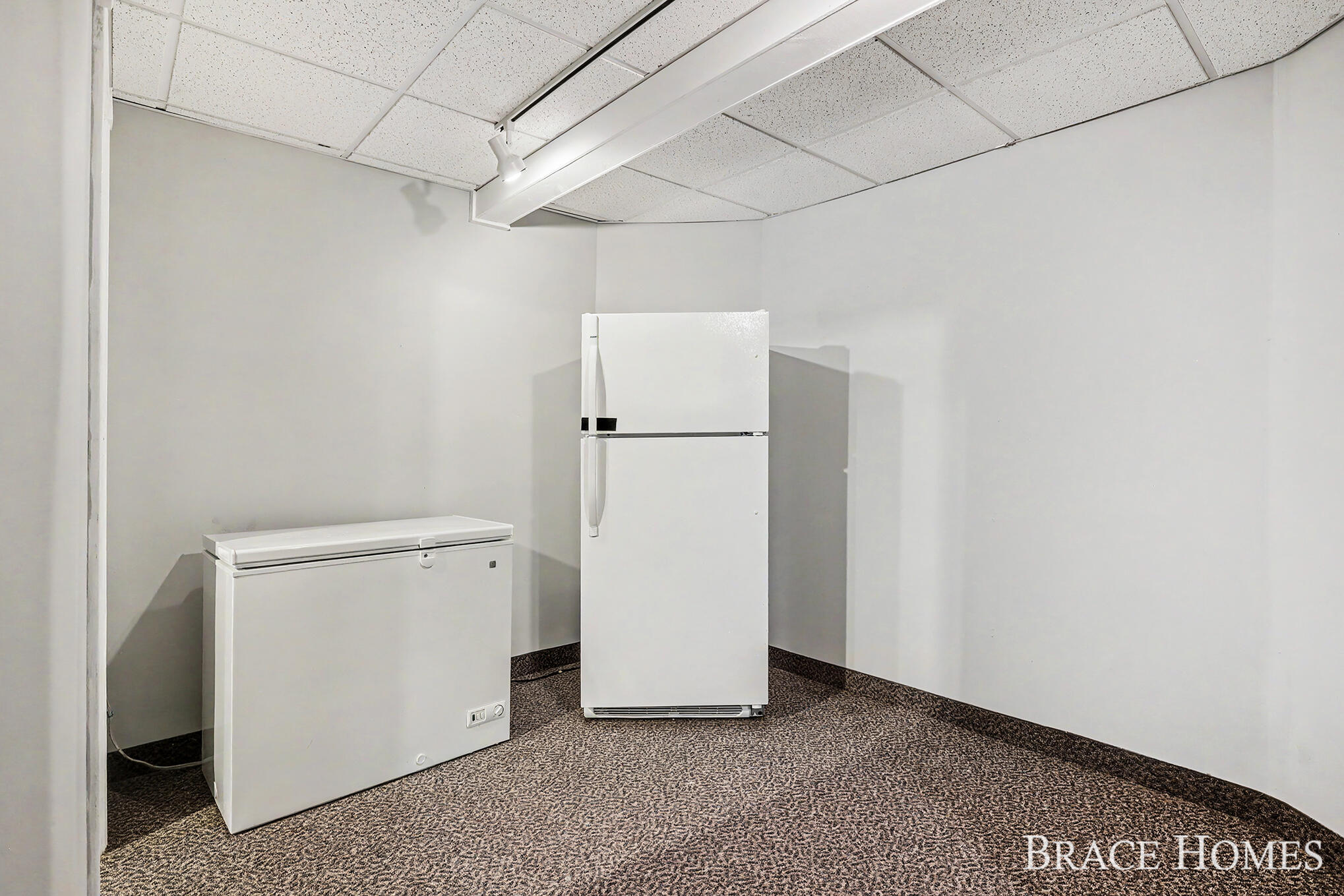 2155 Timber Valley Drive NE Grand Rapids MI 49525