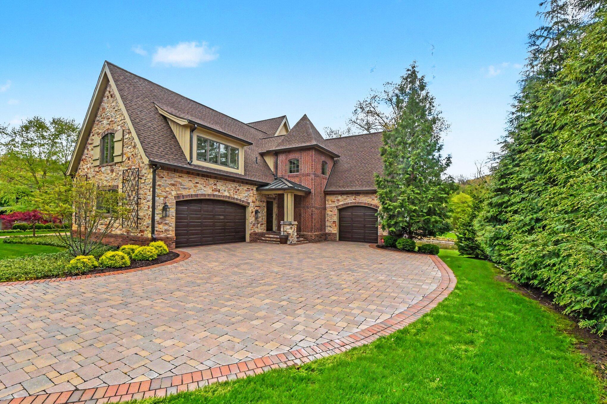 7428 Biscayne Way SE Grand Rapids MI 49546
