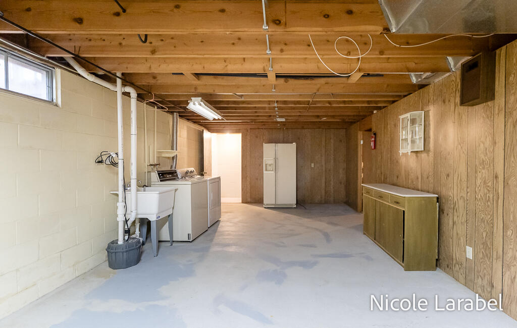 16362 Robbins Road Grand Haven MI 49417