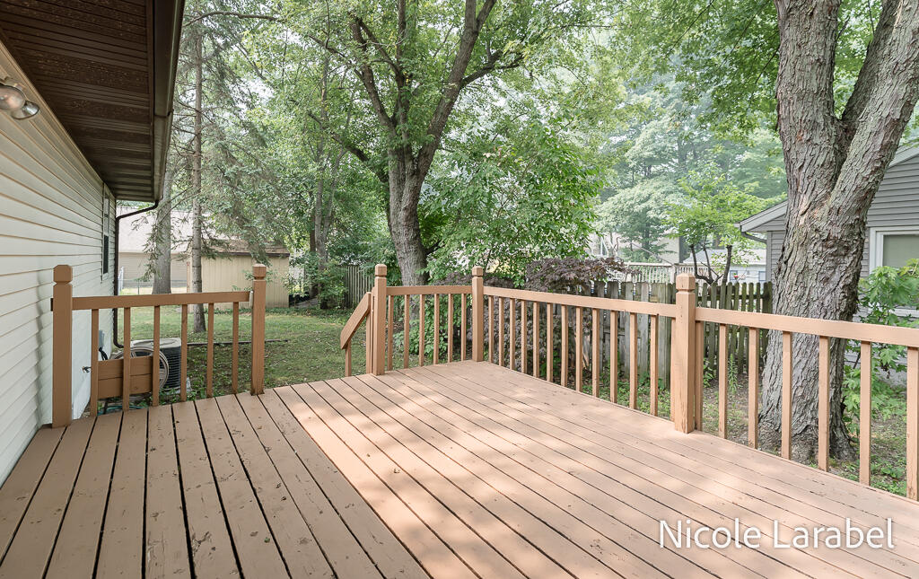 16362 Robbins Road Grand Haven MI 49417