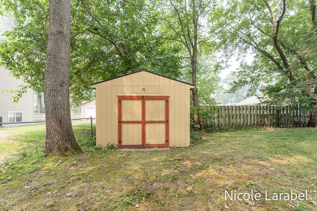 16362 Robbins Road Grand Haven MI 49417