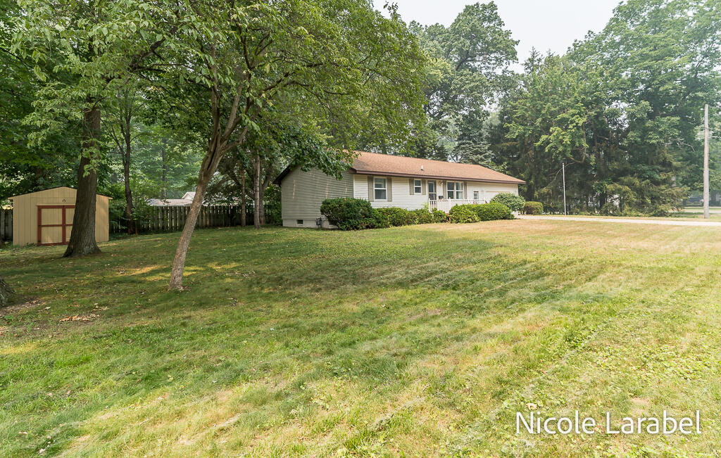 16362 Robbins Road Grand Haven MI 49417