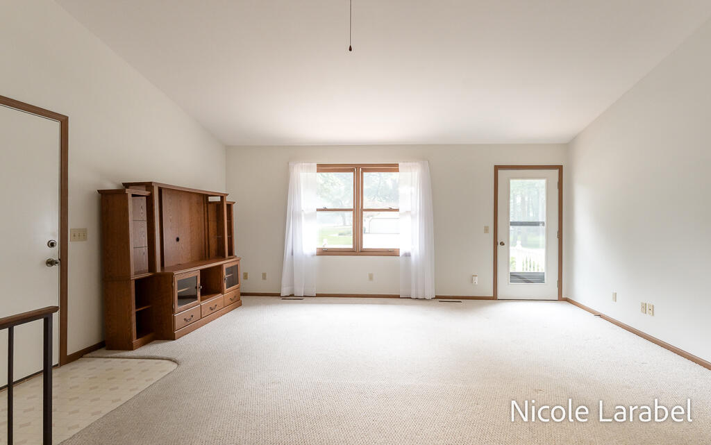 16362 Robbins Road Grand Haven MI 49417