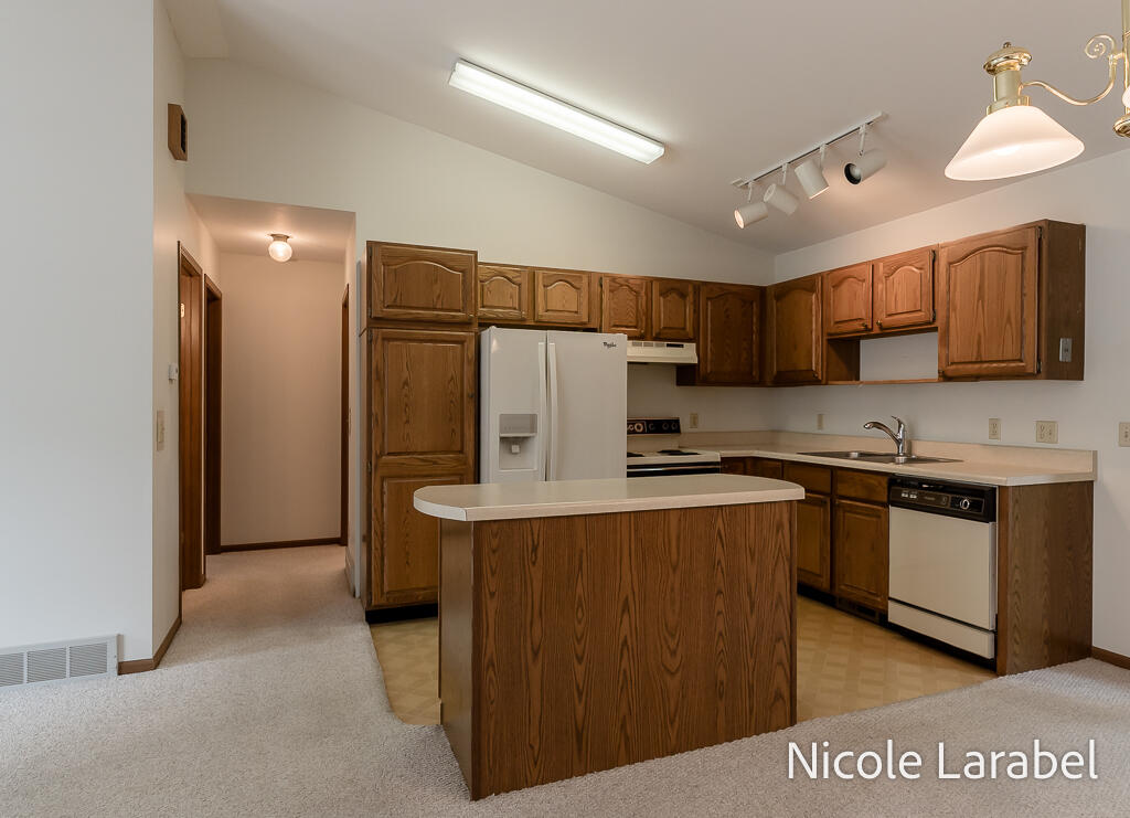 16362 Robbins Road Grand Haven MI 49417