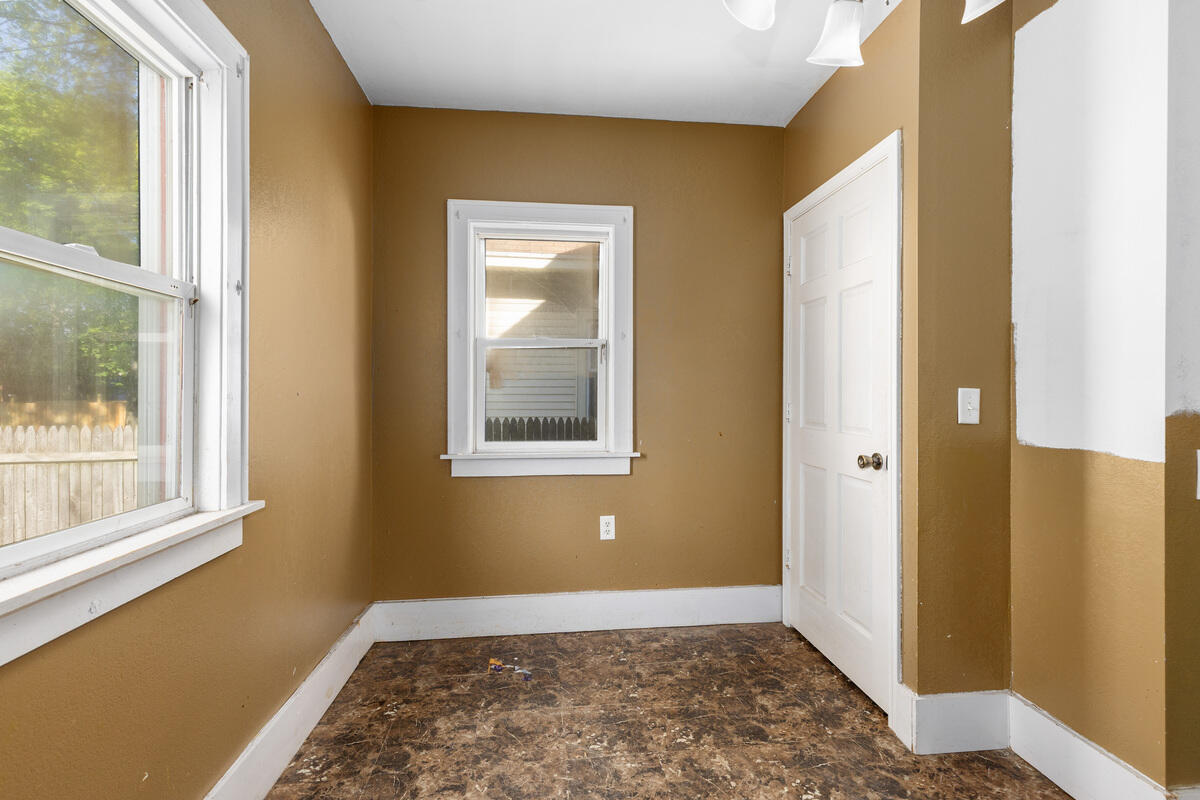 834 Adams Street SE Grand Rapids MI 49507