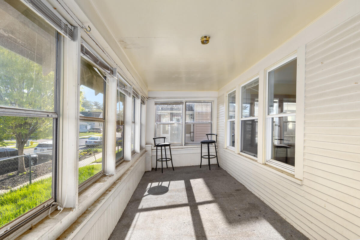 834 Adams Street SE Grand Rapids MI 49507