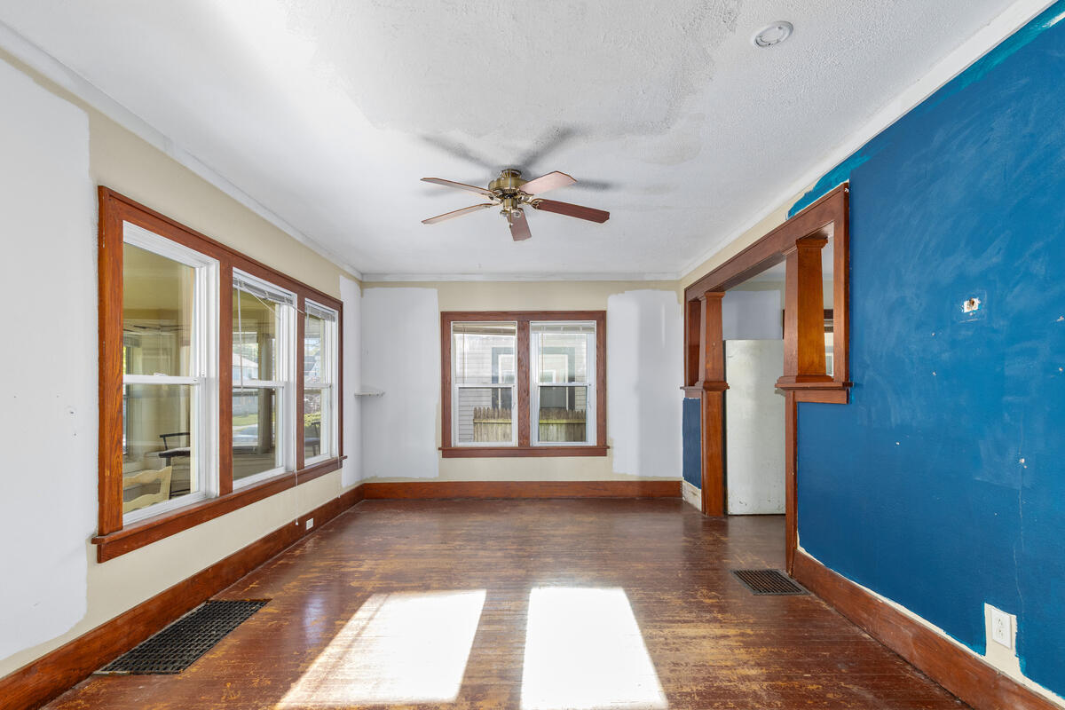 834 Adams Street SE Grand Rapids MI 49507
