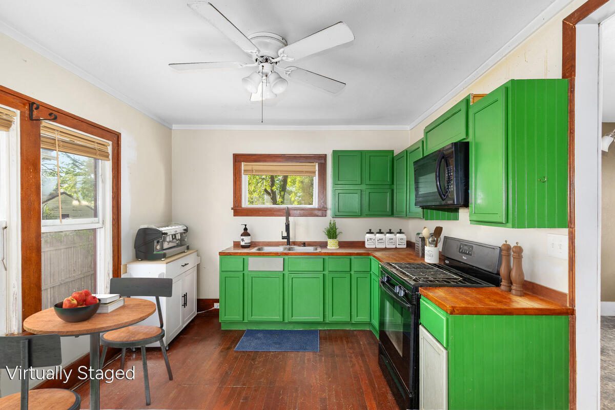 834 Adams Street SE Grand Rapids MI 49507