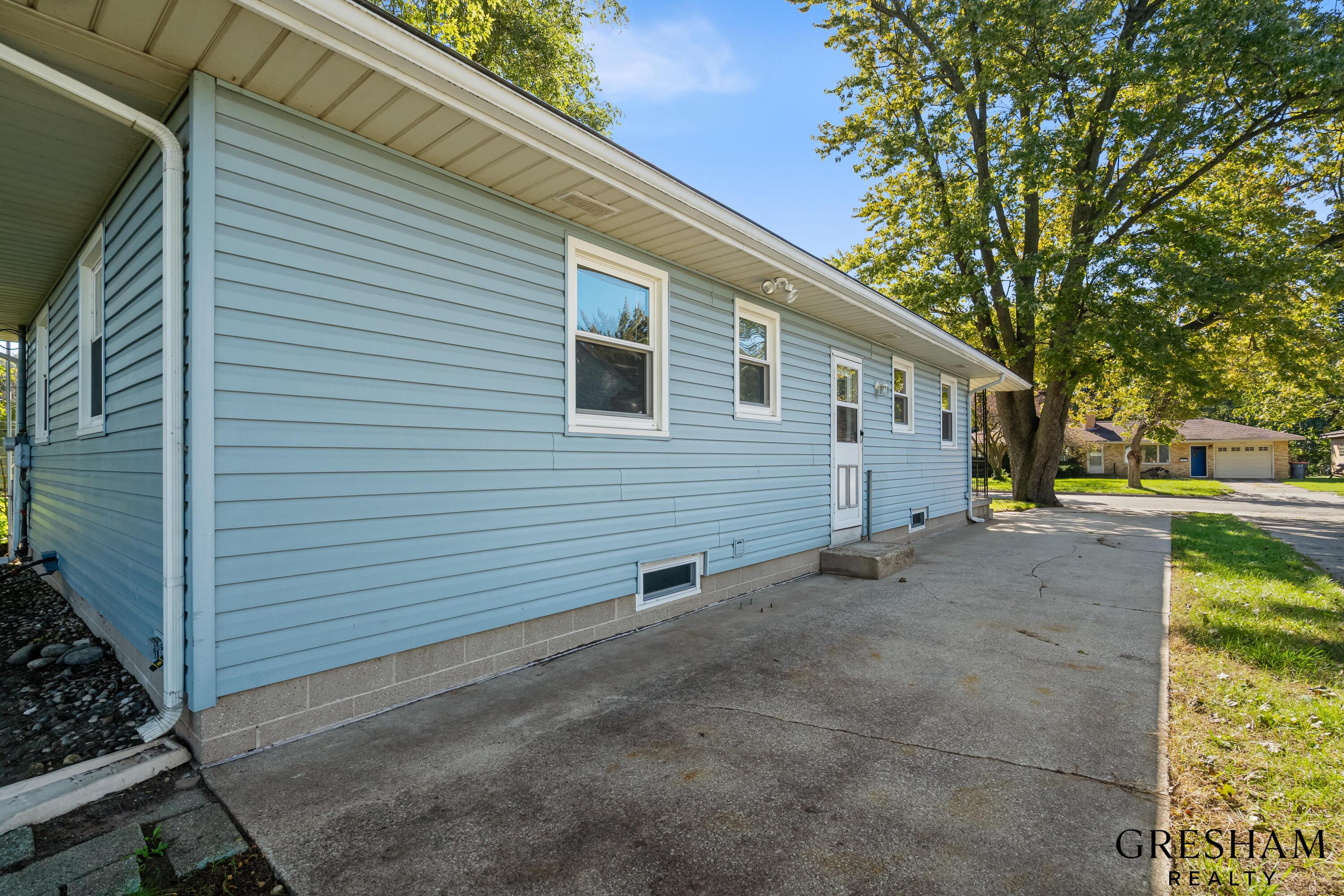 309 E 12th Street Holland MI 49423
